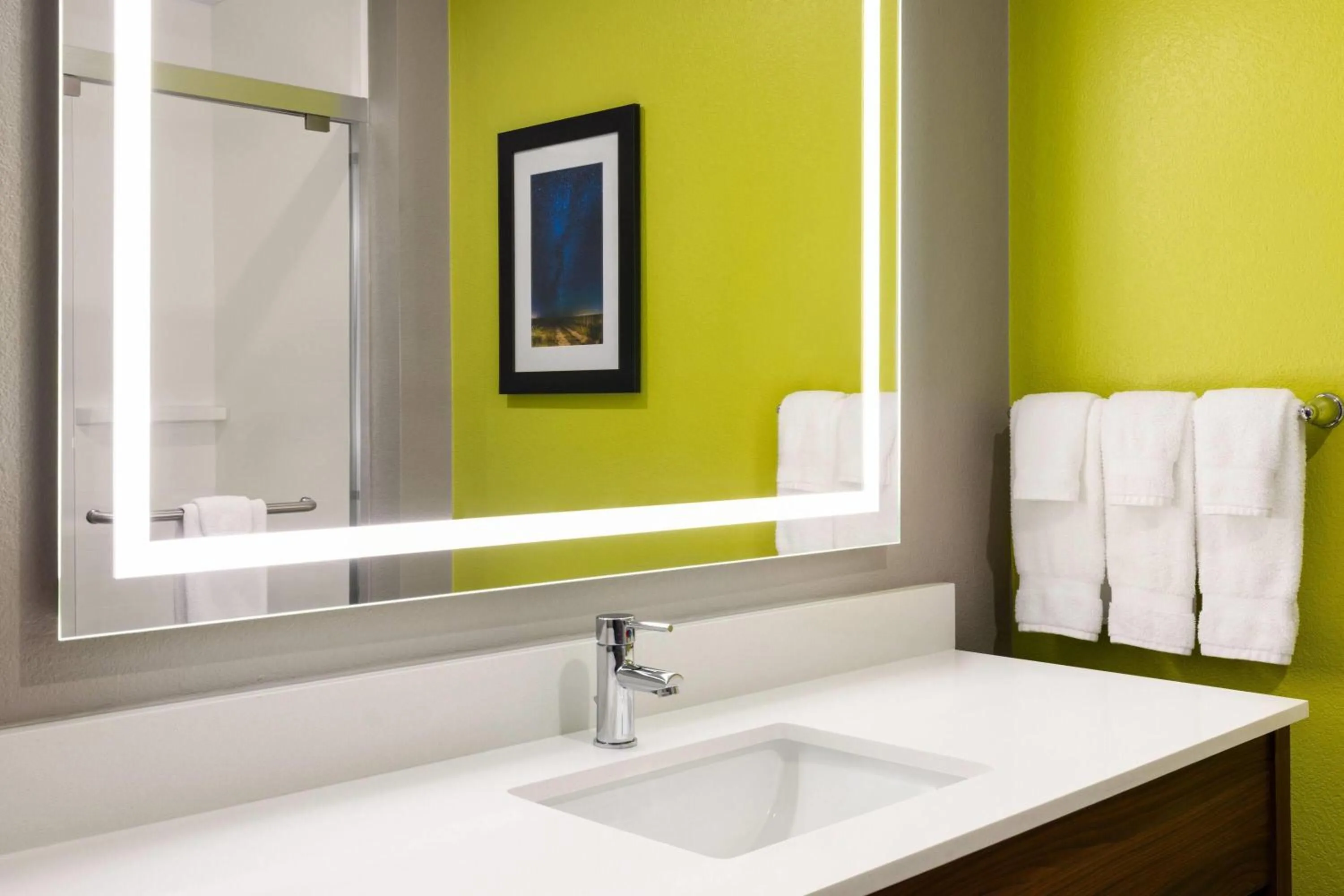 Bathroom in La Quinta by Wyndham Shawnee