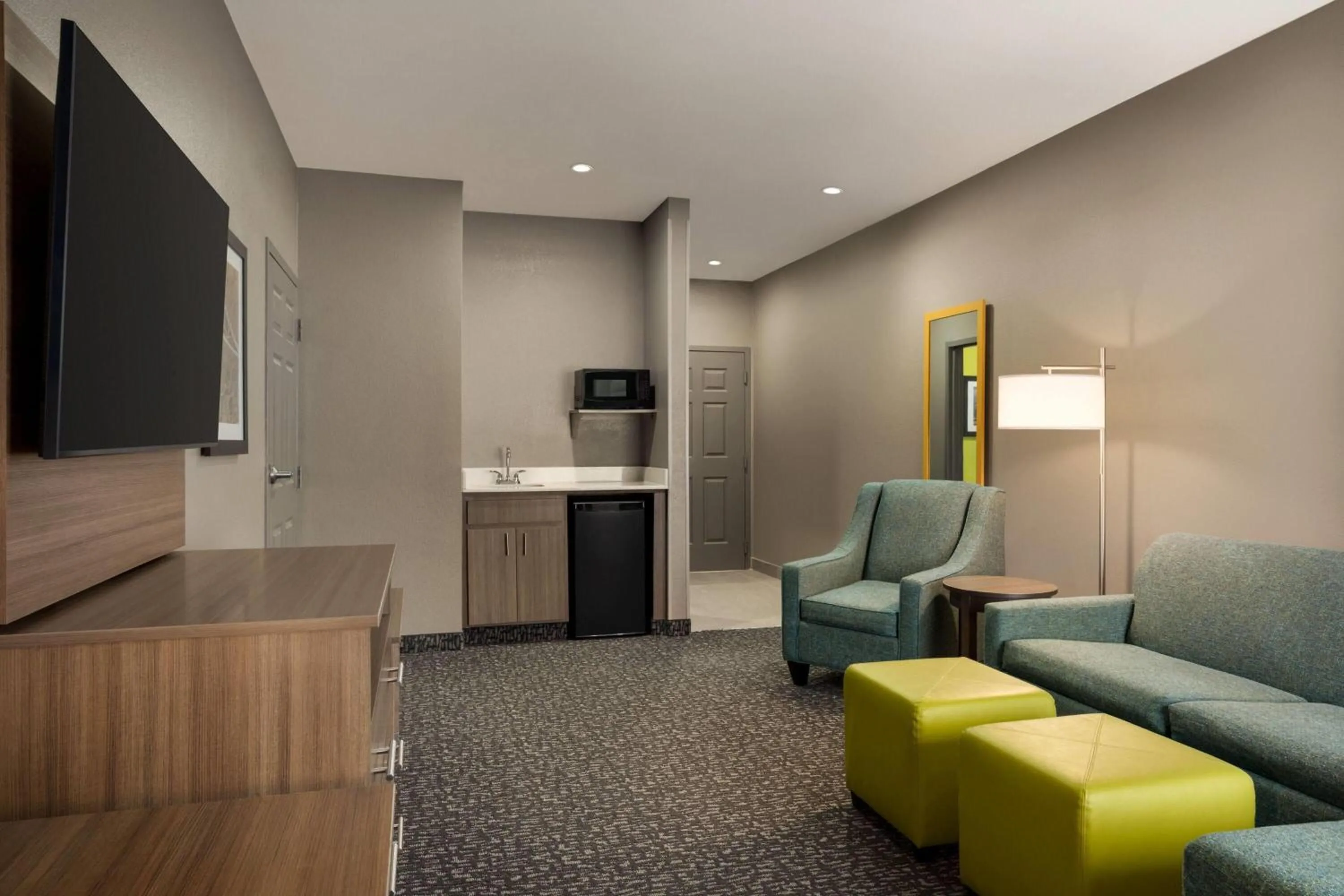 Photo of the whole room in La Quinta by Wyndham Shawnee