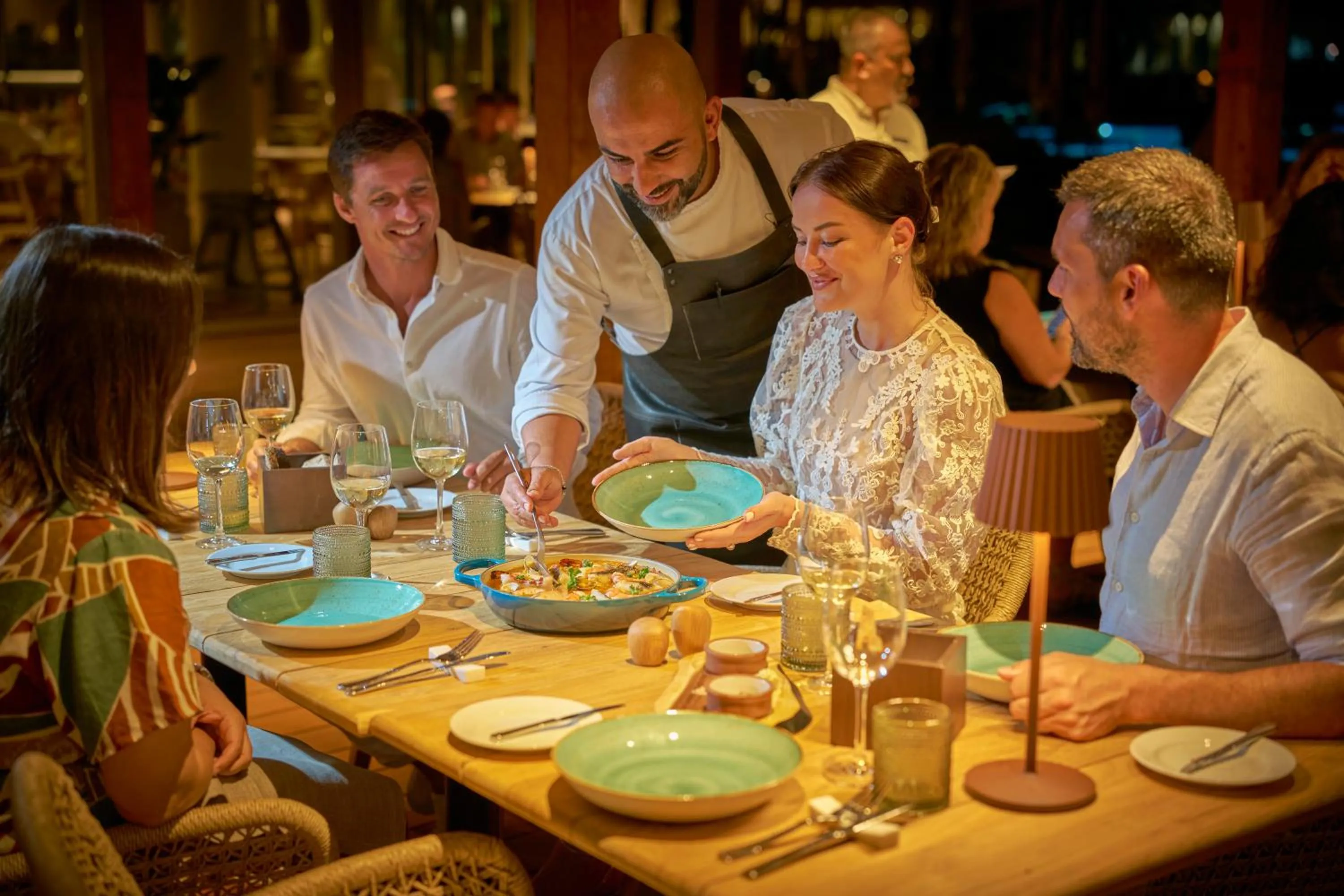 Restaurant/places to eat in PortoBay Blue Ocean