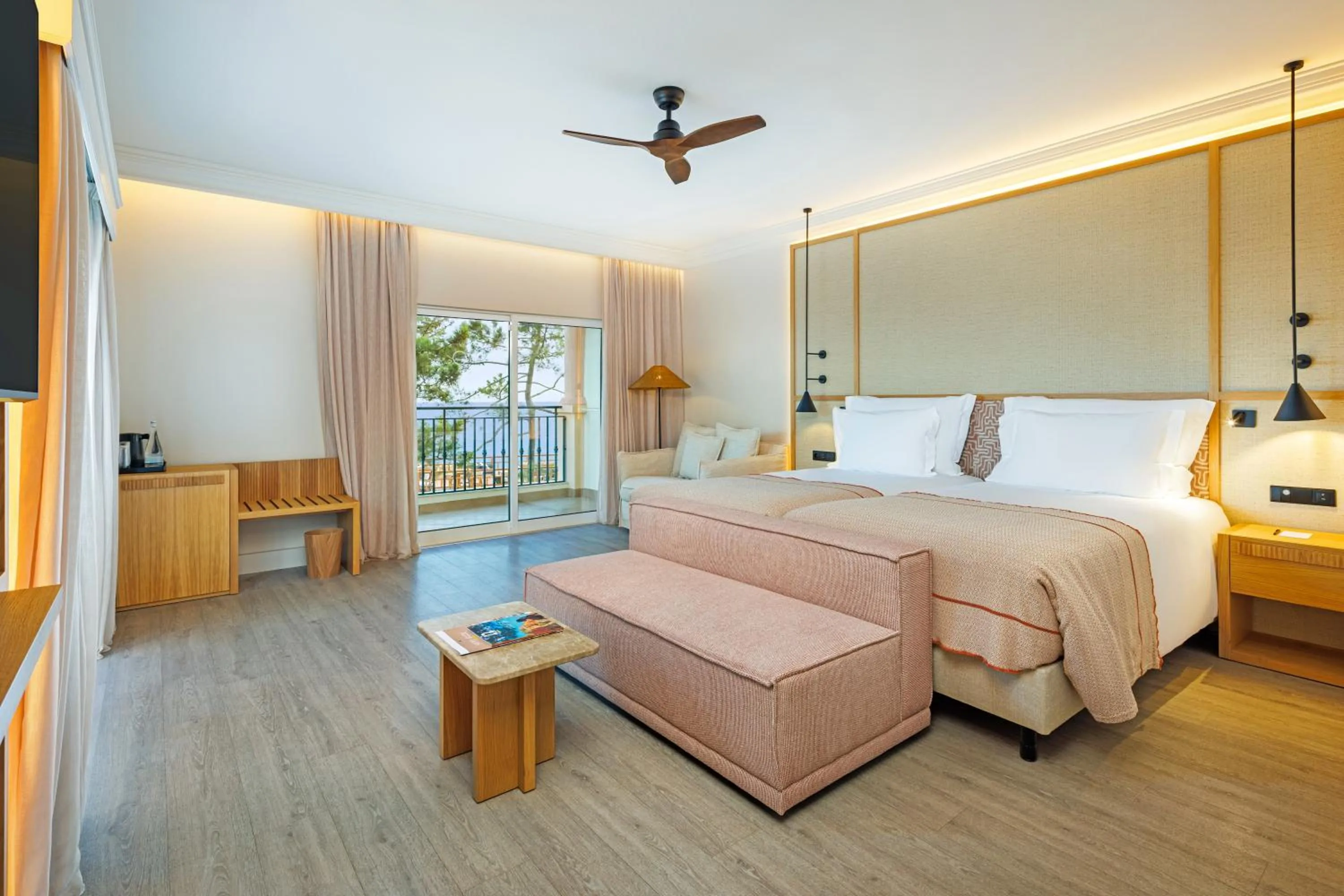 Superior Twin Room with Sea View in PortoBay Blue Ocean