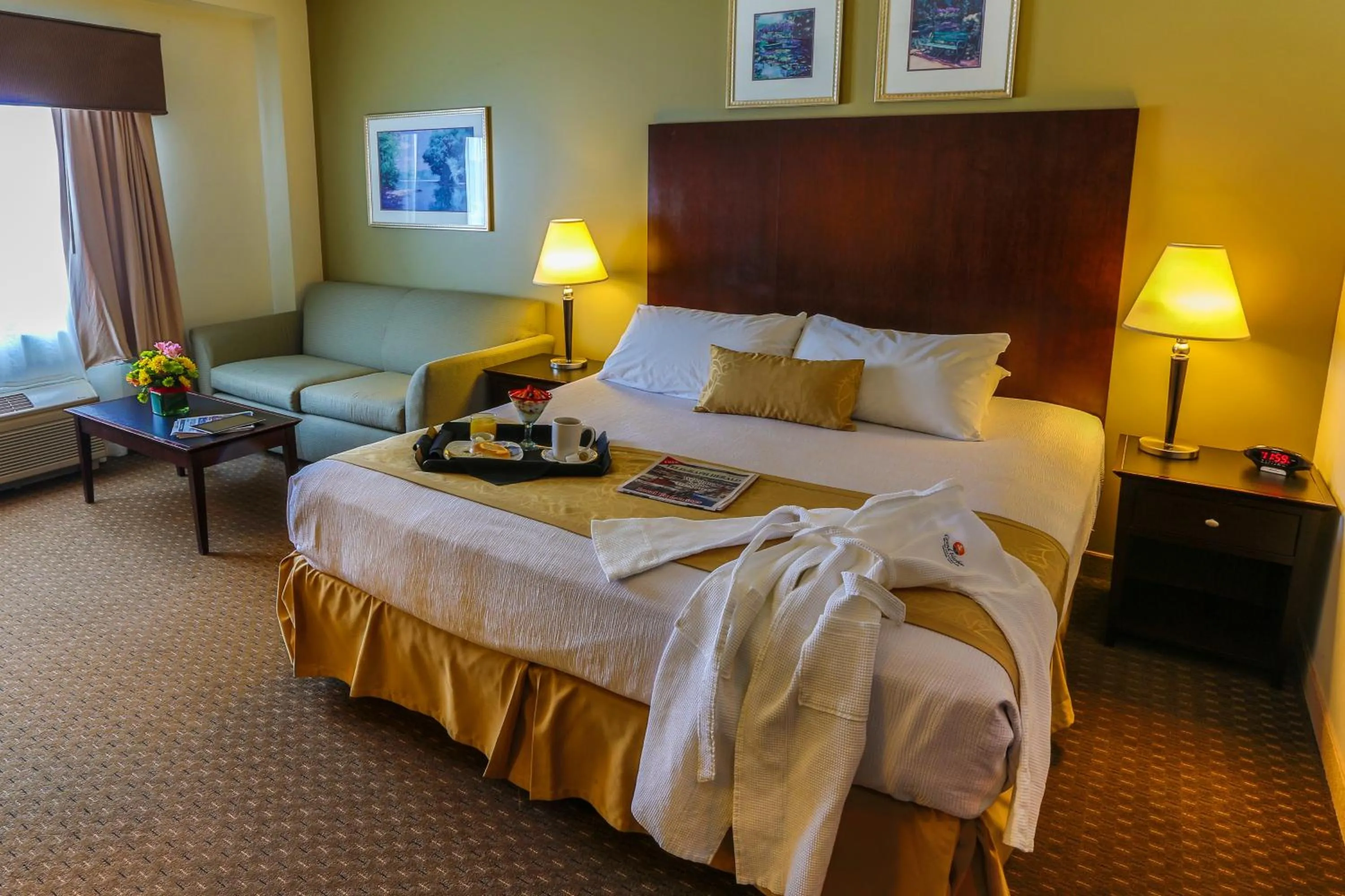 Bed in Grand Harbor Resort and Waterpark
