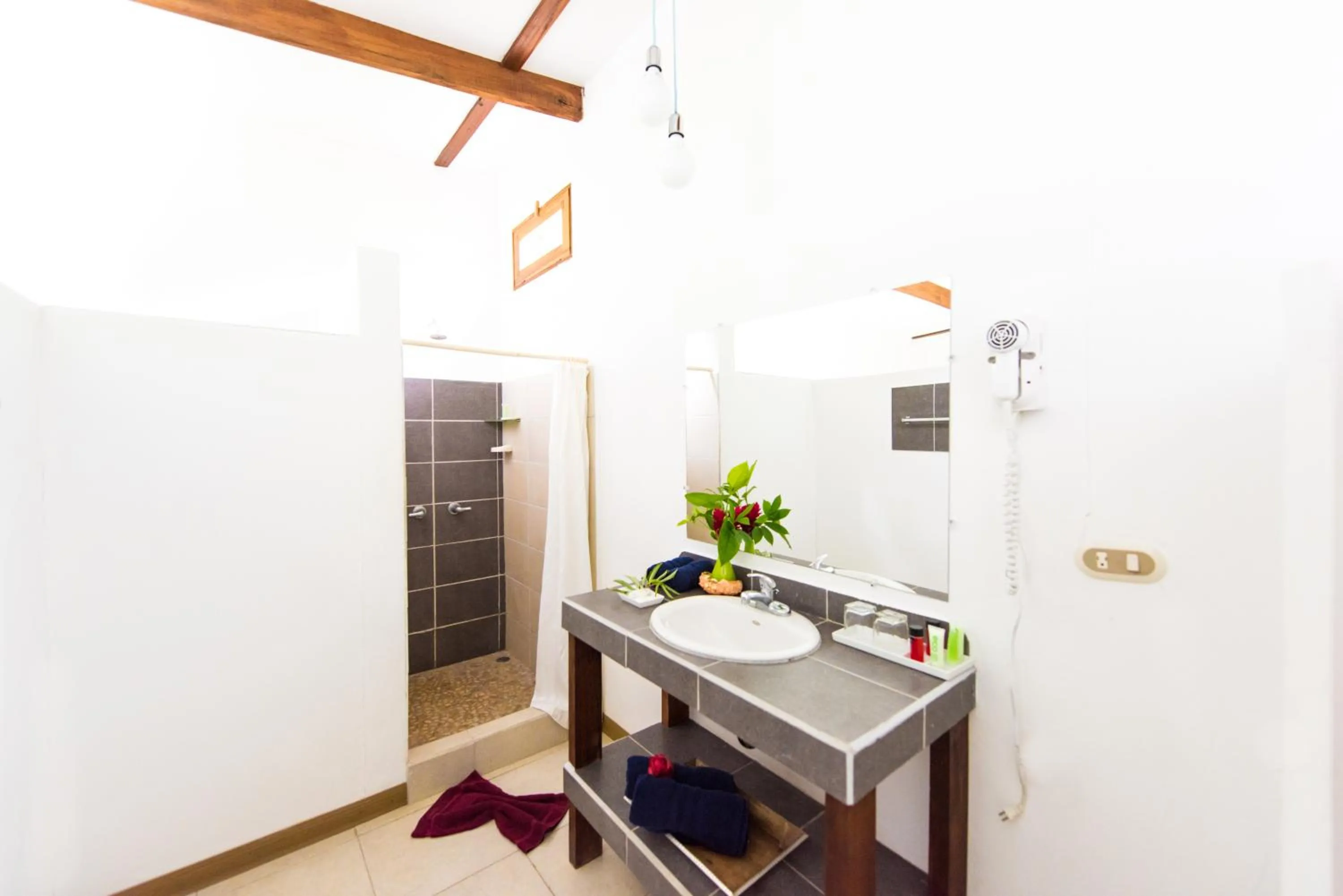 Bathroom in Hotel Indalo adults only