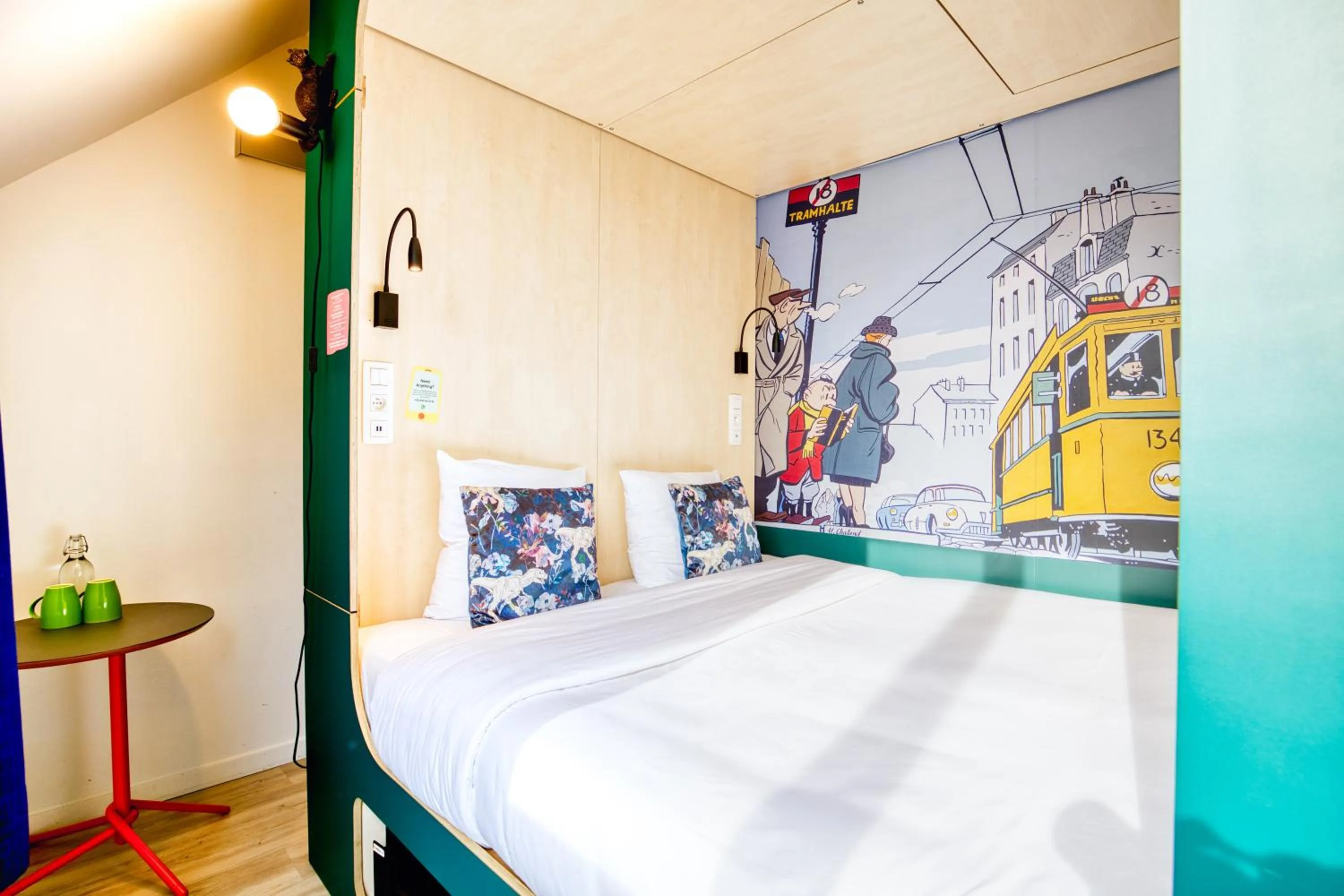 Bed in B&B HOTEL Brussels Centre Louise