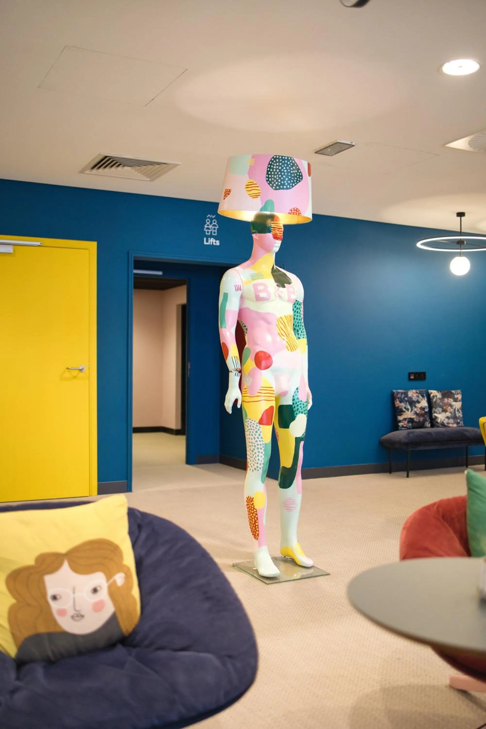 Decorative detail in B&B HOTEL Brussels Centre Louise