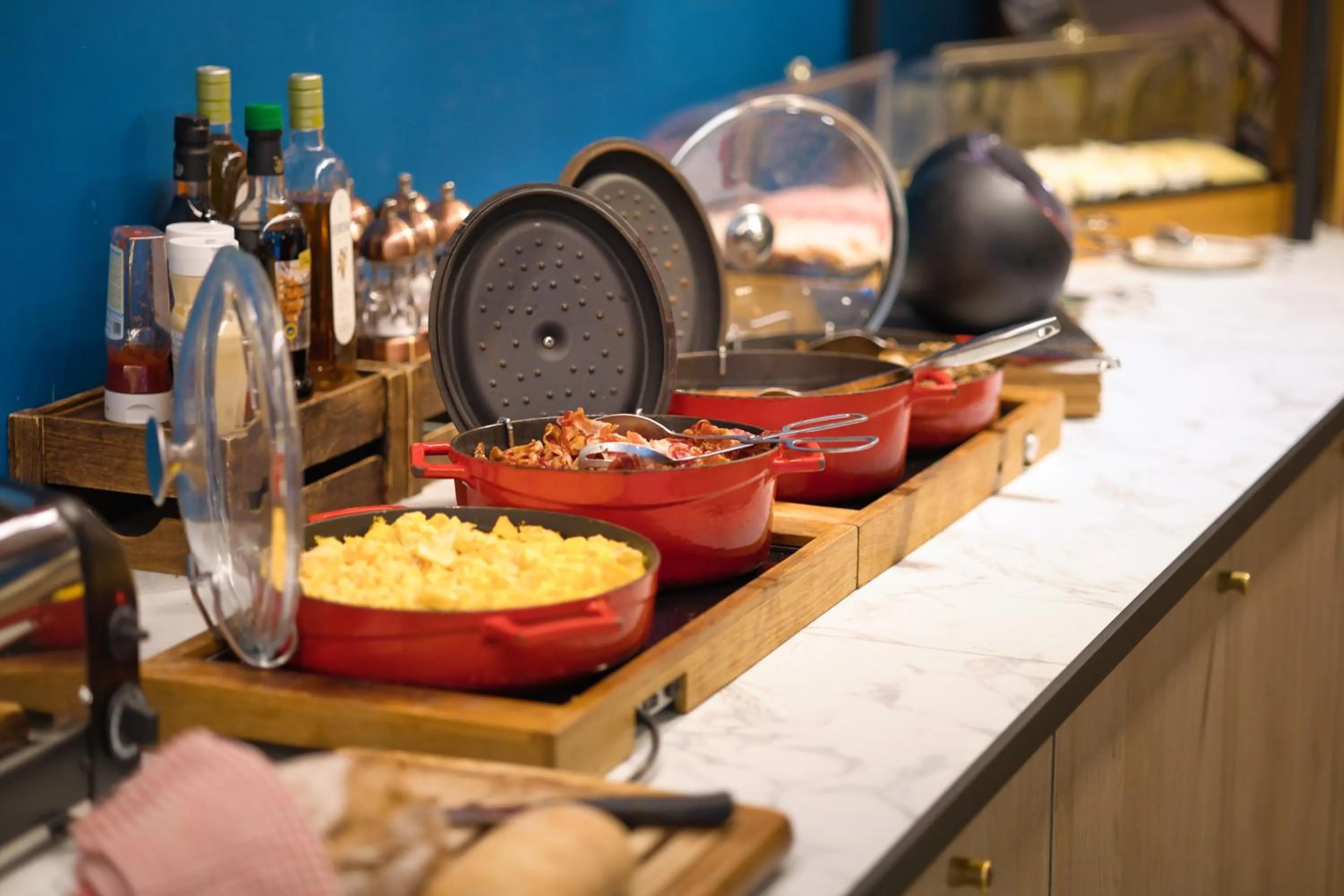 Food and drinks in B&B HOTEL Brussels Centre Louise