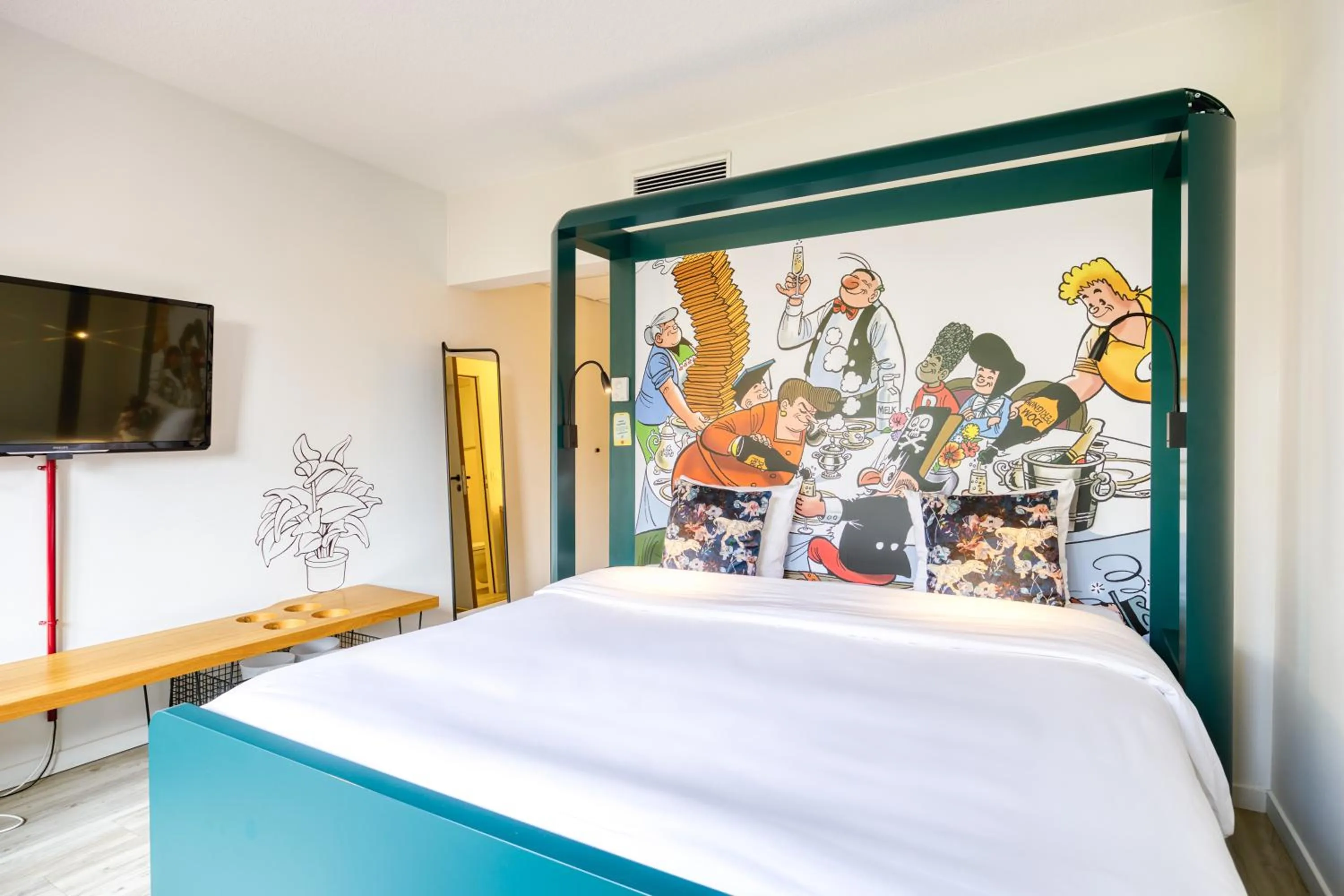 Bedroom, Bed in B&B HOTEL Brussels Centre Louise