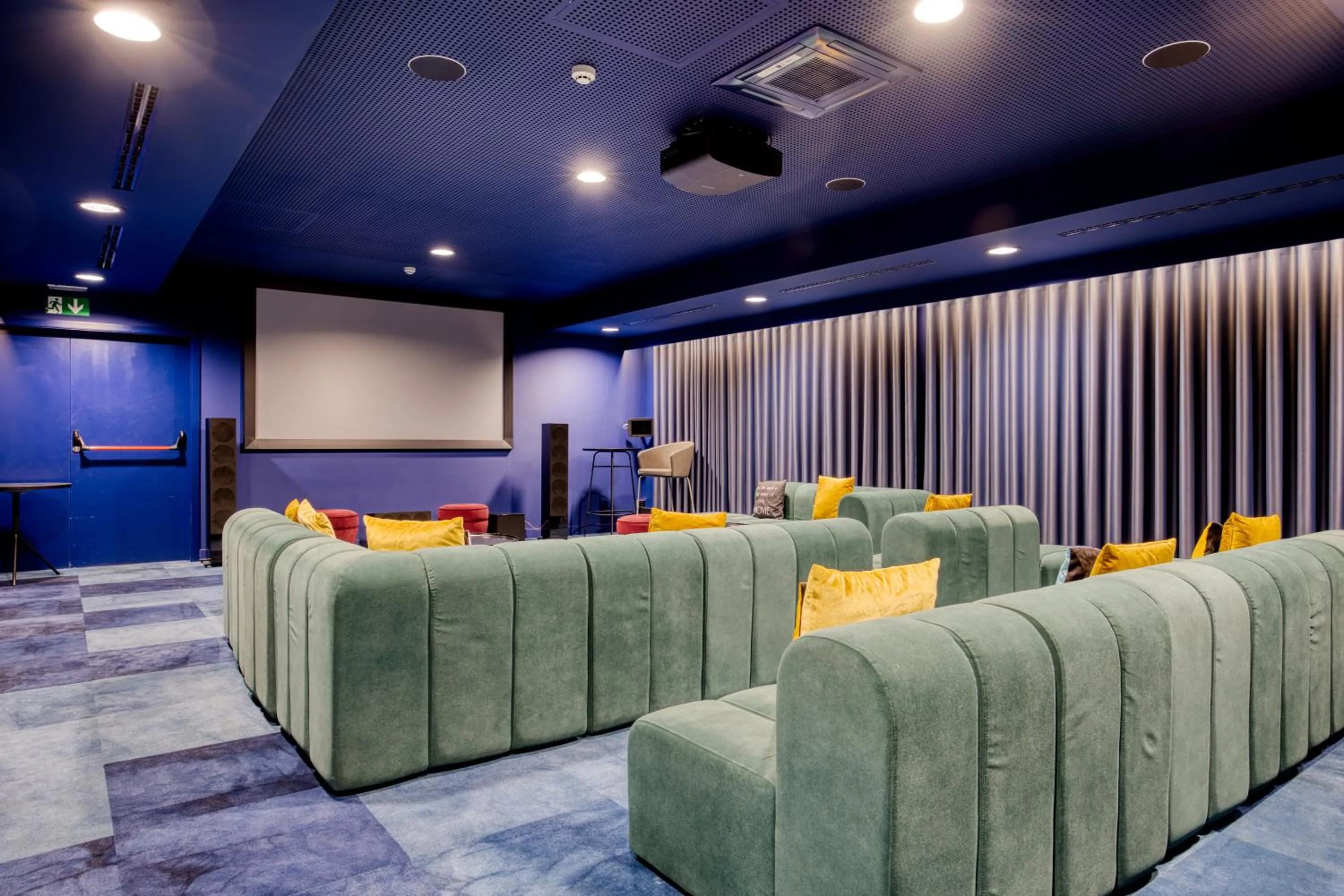 Living room in B&B HOTEL Brussels Centre Louise