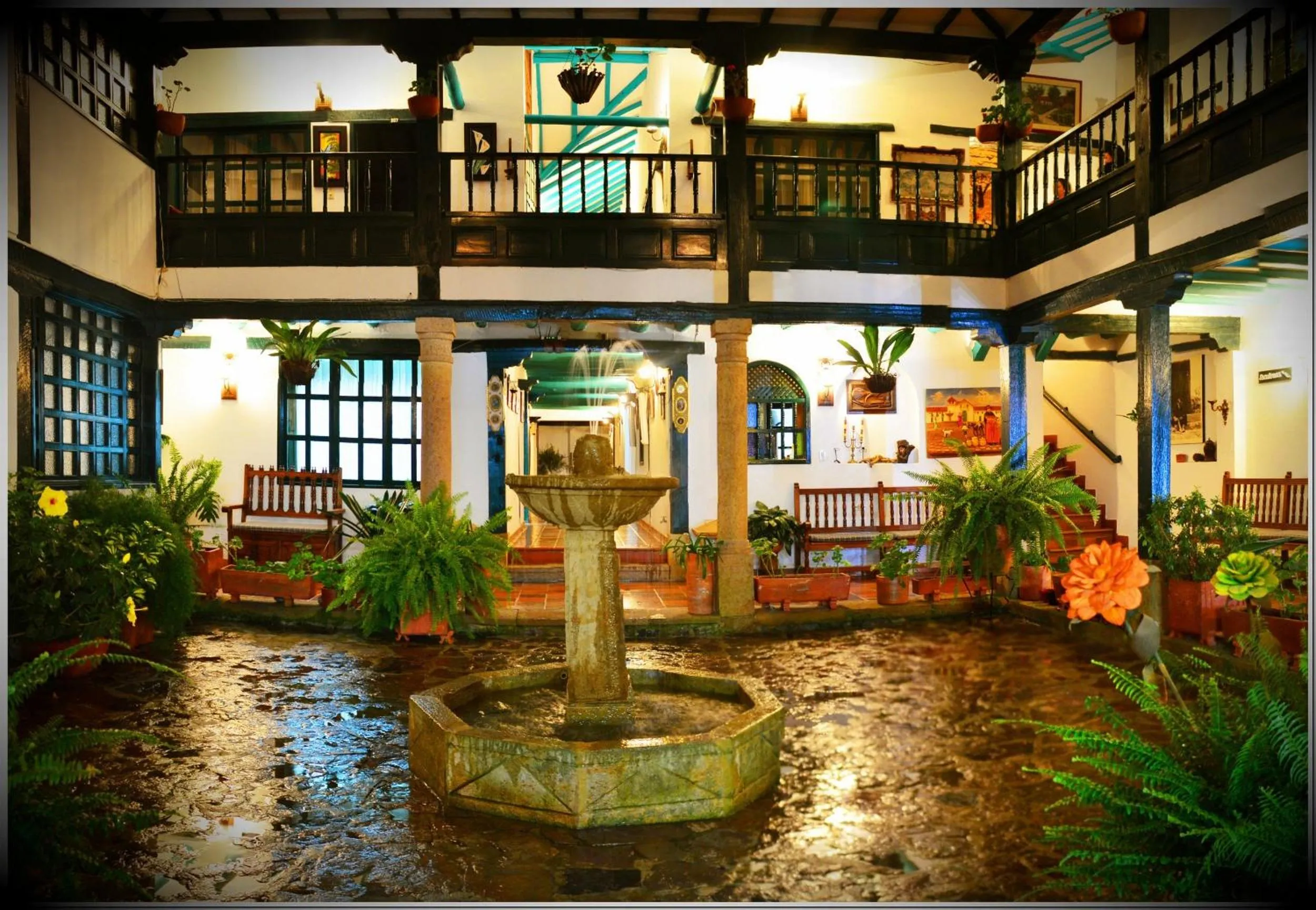 Patio in Hotel Antonio Nariño