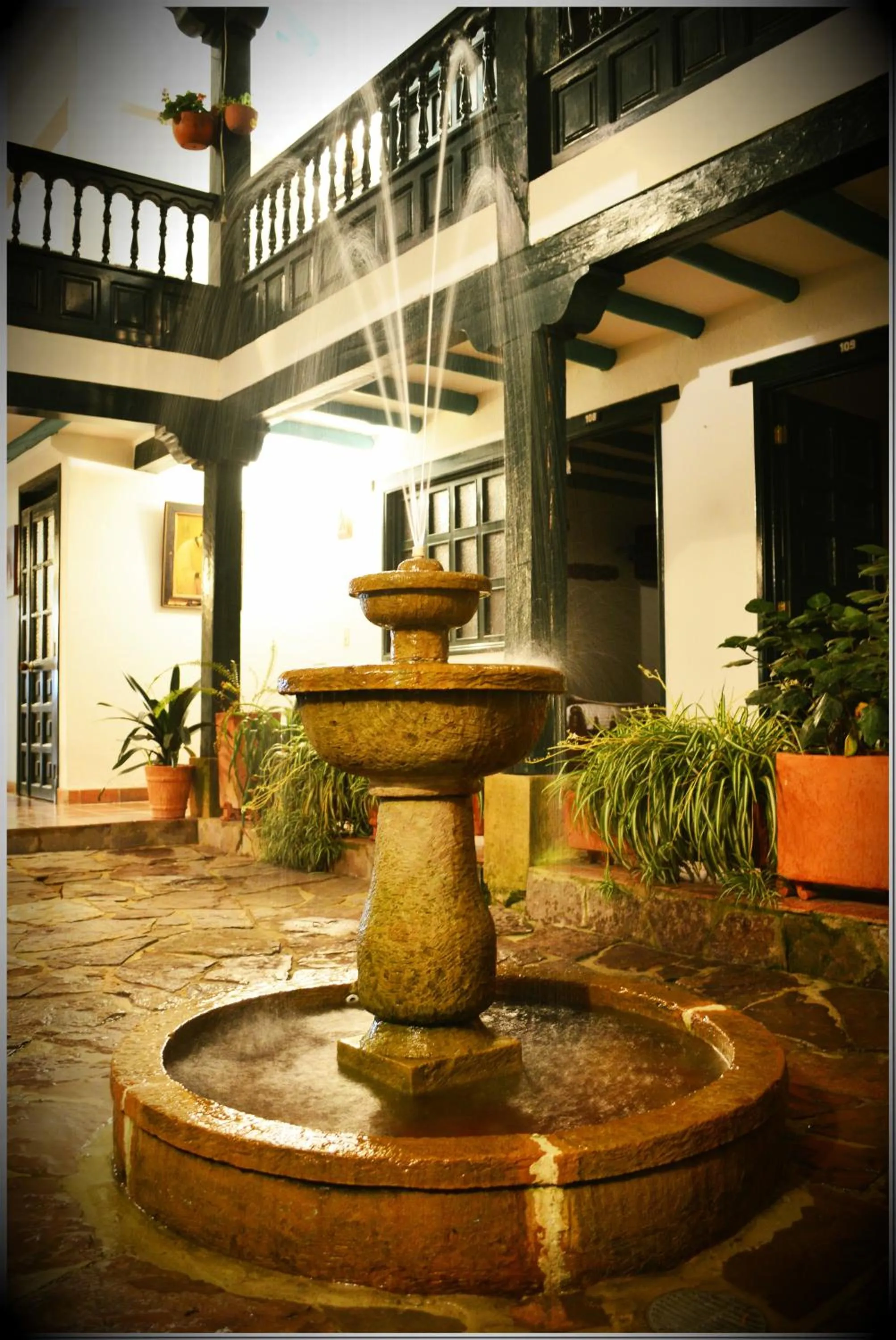 Patio in Hotel Antonio Nariño