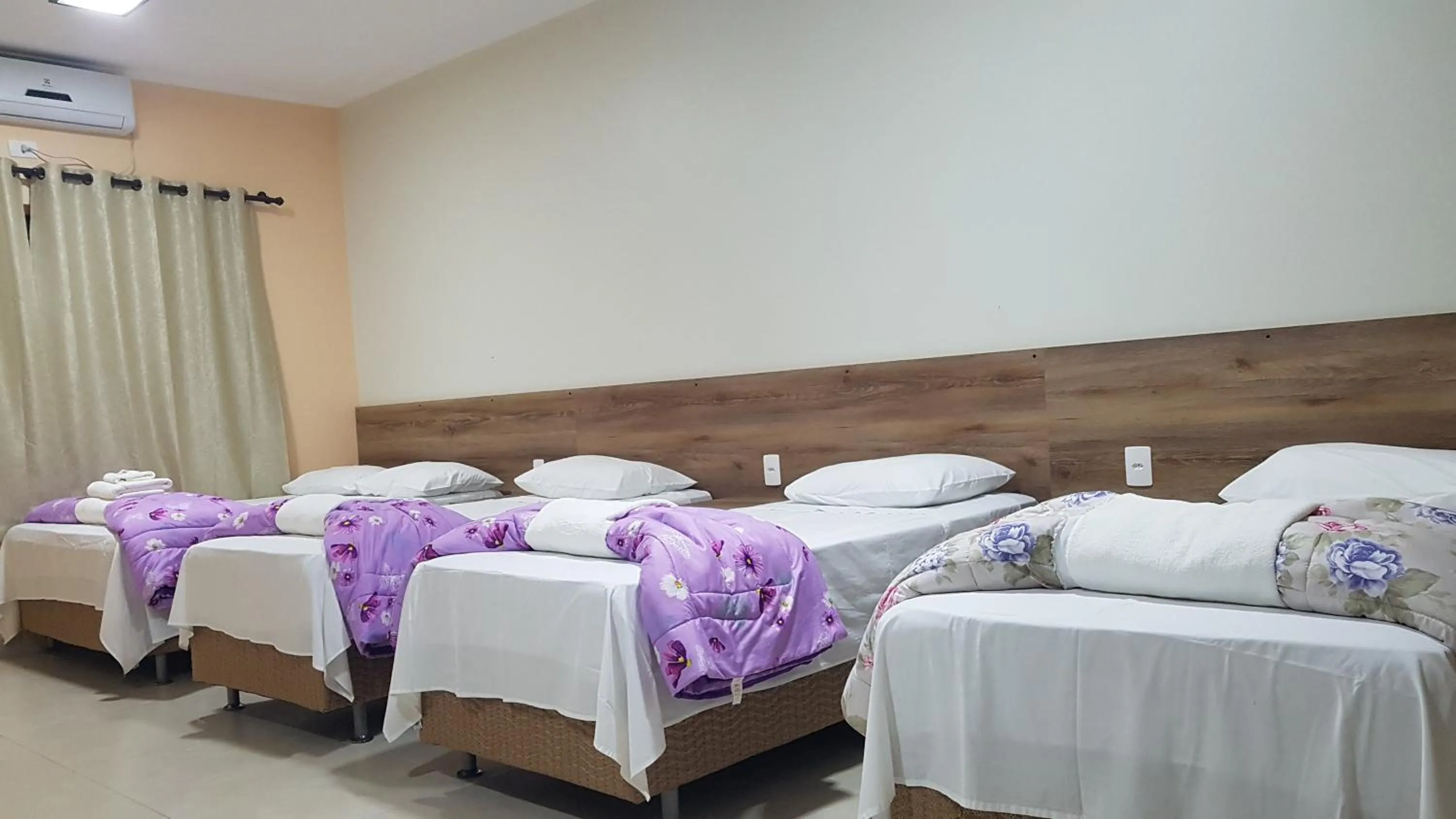 Bed in Pousada dos Guias