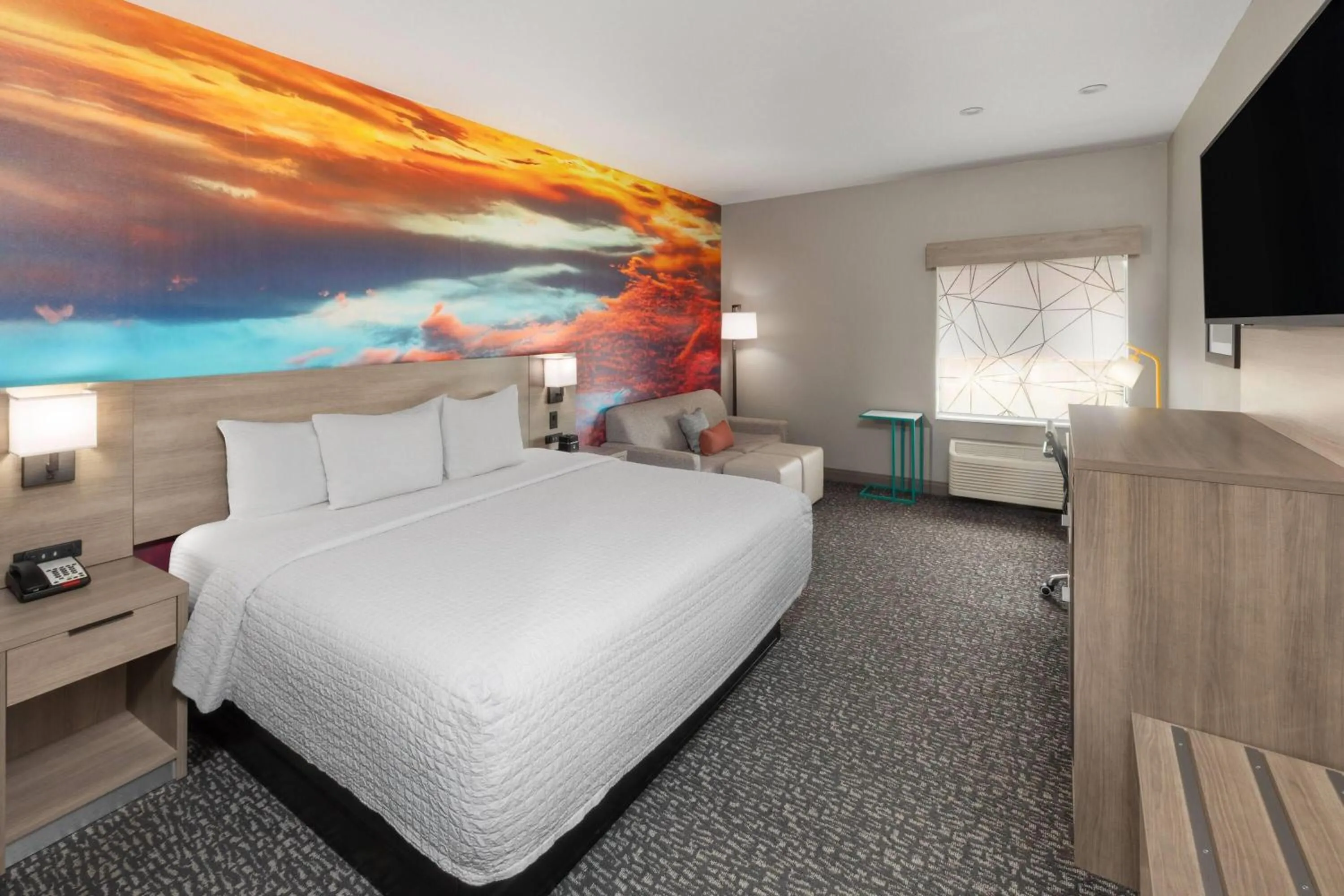 Photo of the whole room, Bed in La Quinta by Wyndham Oklahoma City - Moore