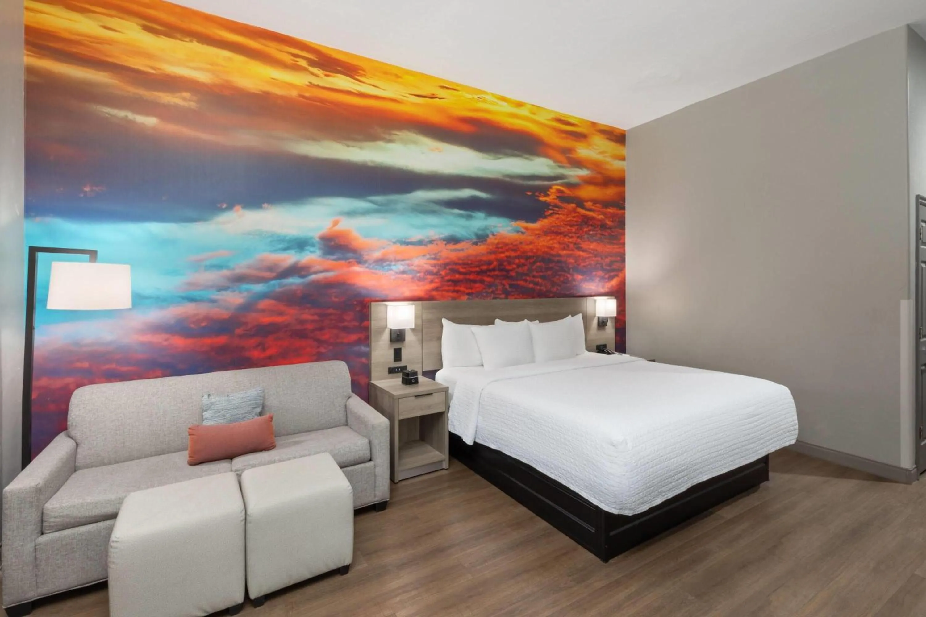 Photo of the whole room, Bed in La Quinta by Wyndham Oklahoma City - Moore