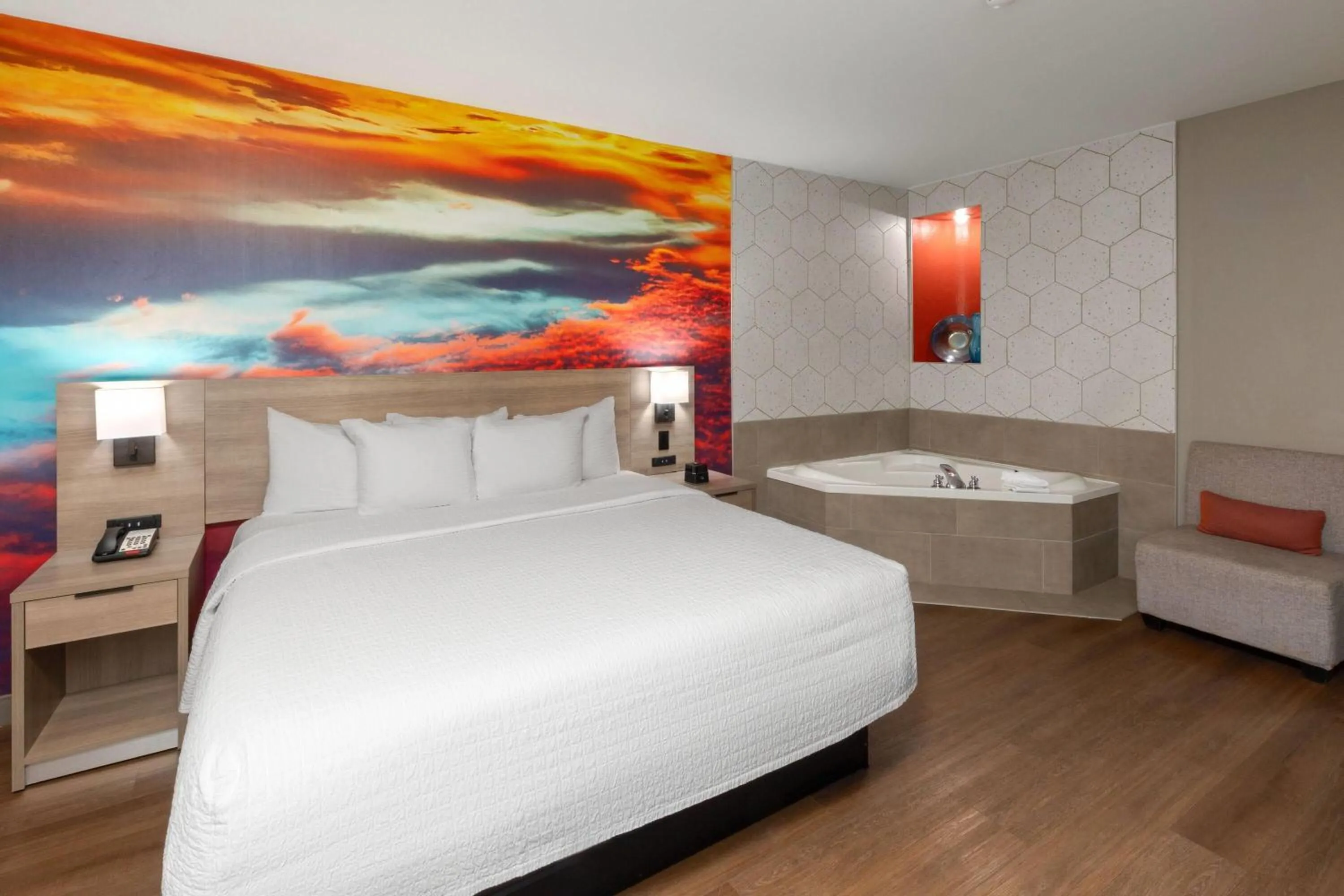 Bath, Bed in La Quinta by Wyndham Oklahoma City - Moore