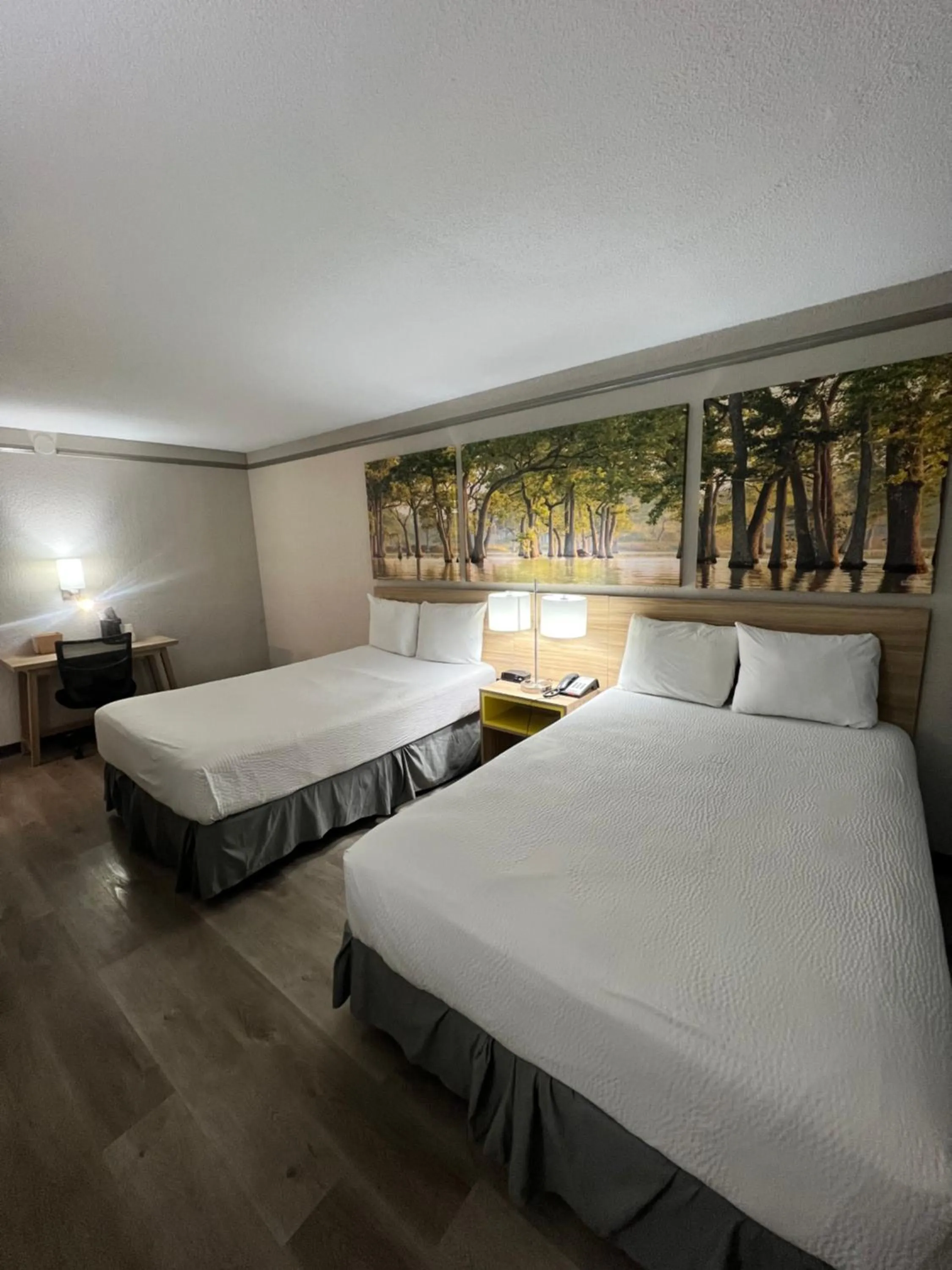 Bed in Days Inn by Wyndham Sulphur West