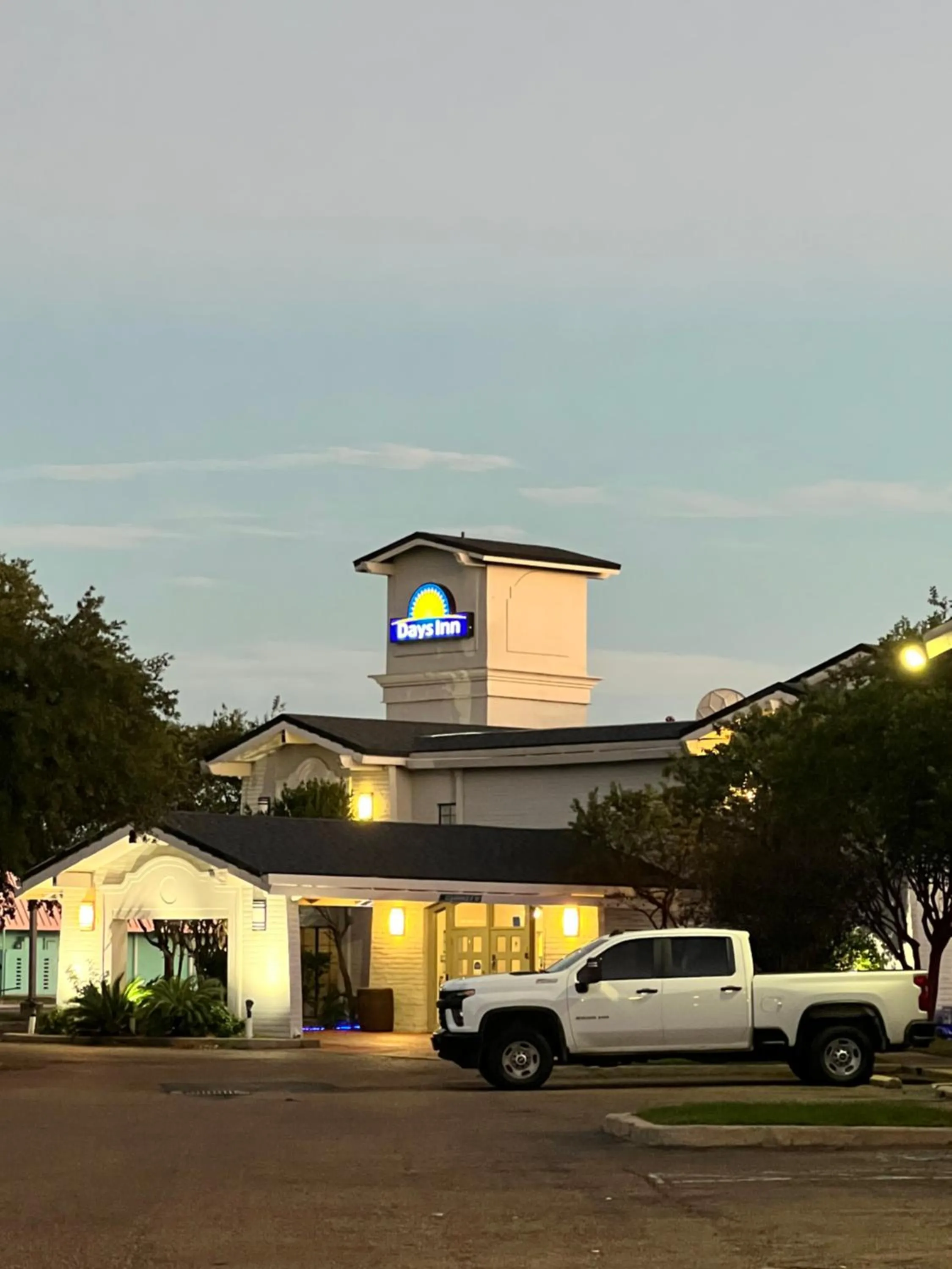 Breakfast in Days Inn by Wyndham Sulphur West