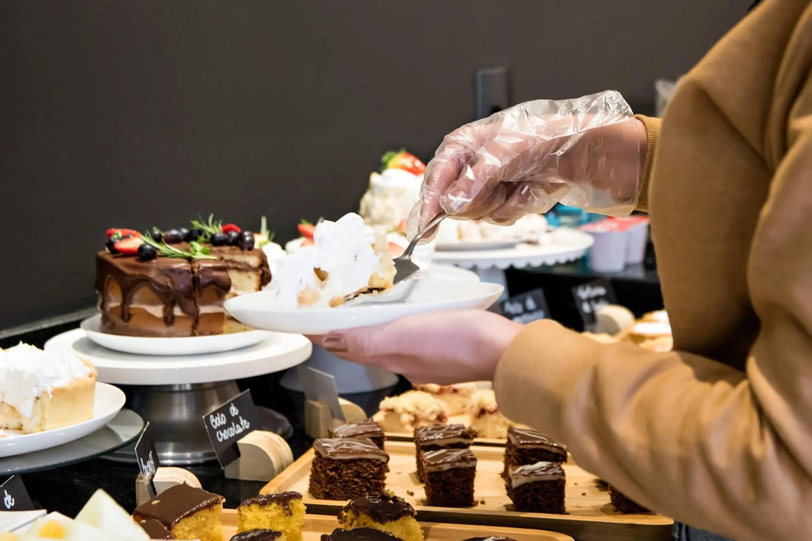 Buffet breakfast in Naalt Hotel Joinville