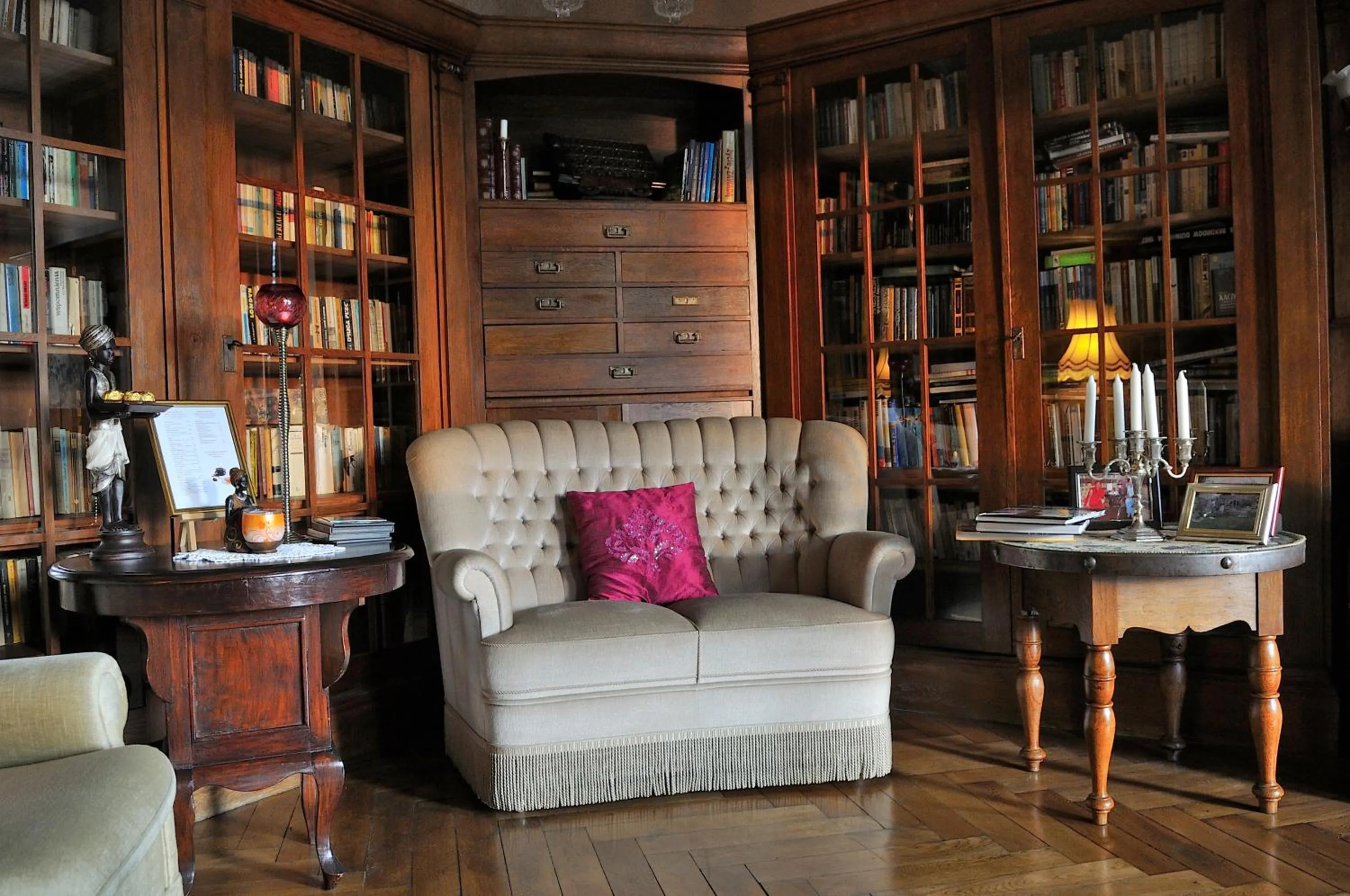 Library in Willa Barbara Lądek Zdrój