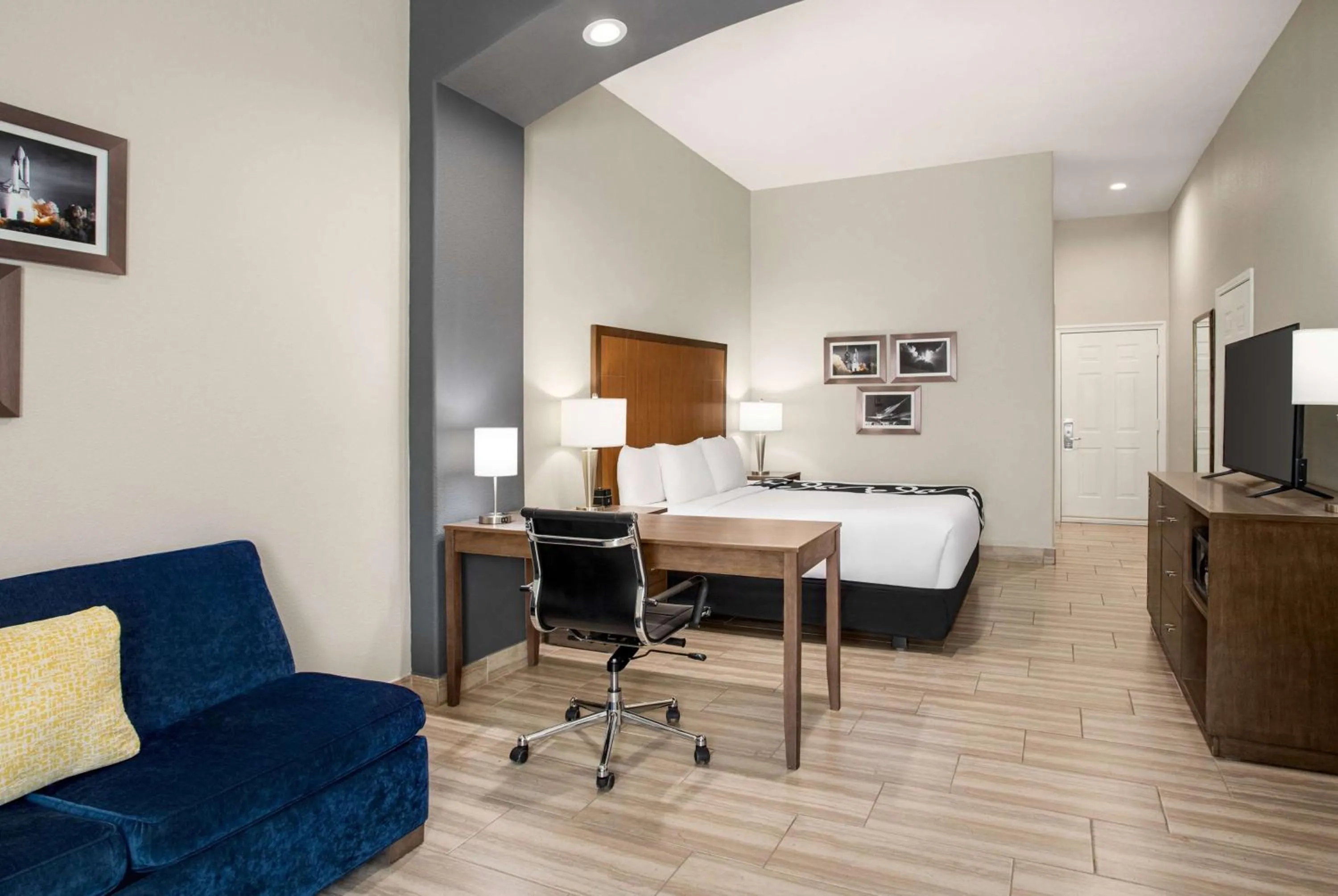 Bed in La Quinta by Wyndham Brownsville North