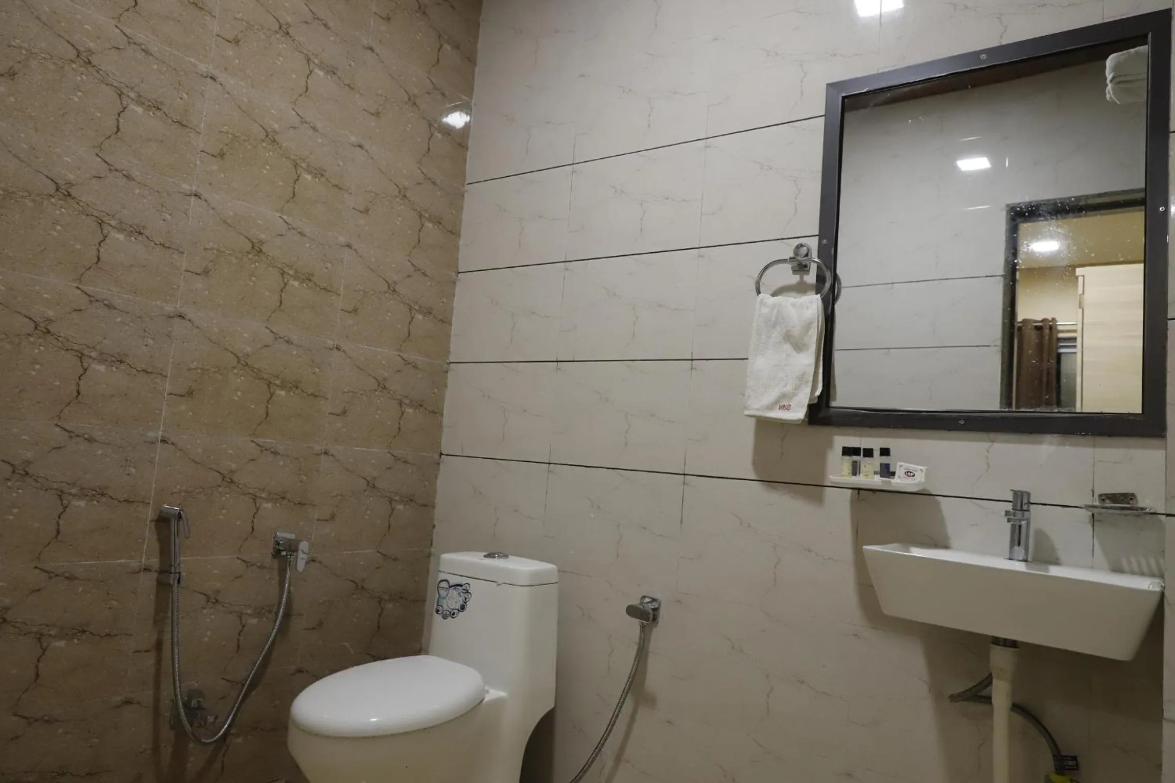 Bathroom in Hotel Royal Suites