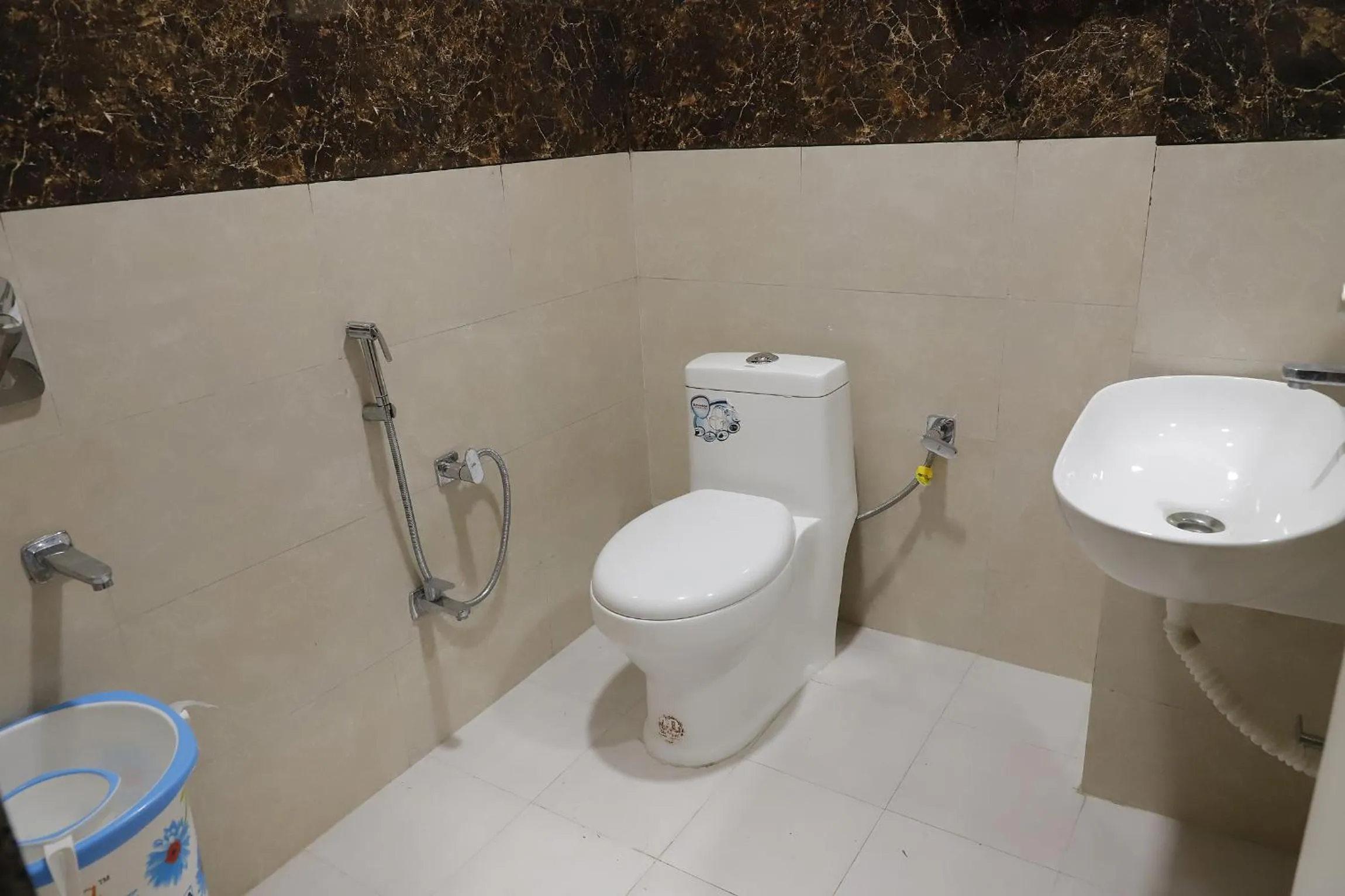 Bathroom in Hotel Royal Suites