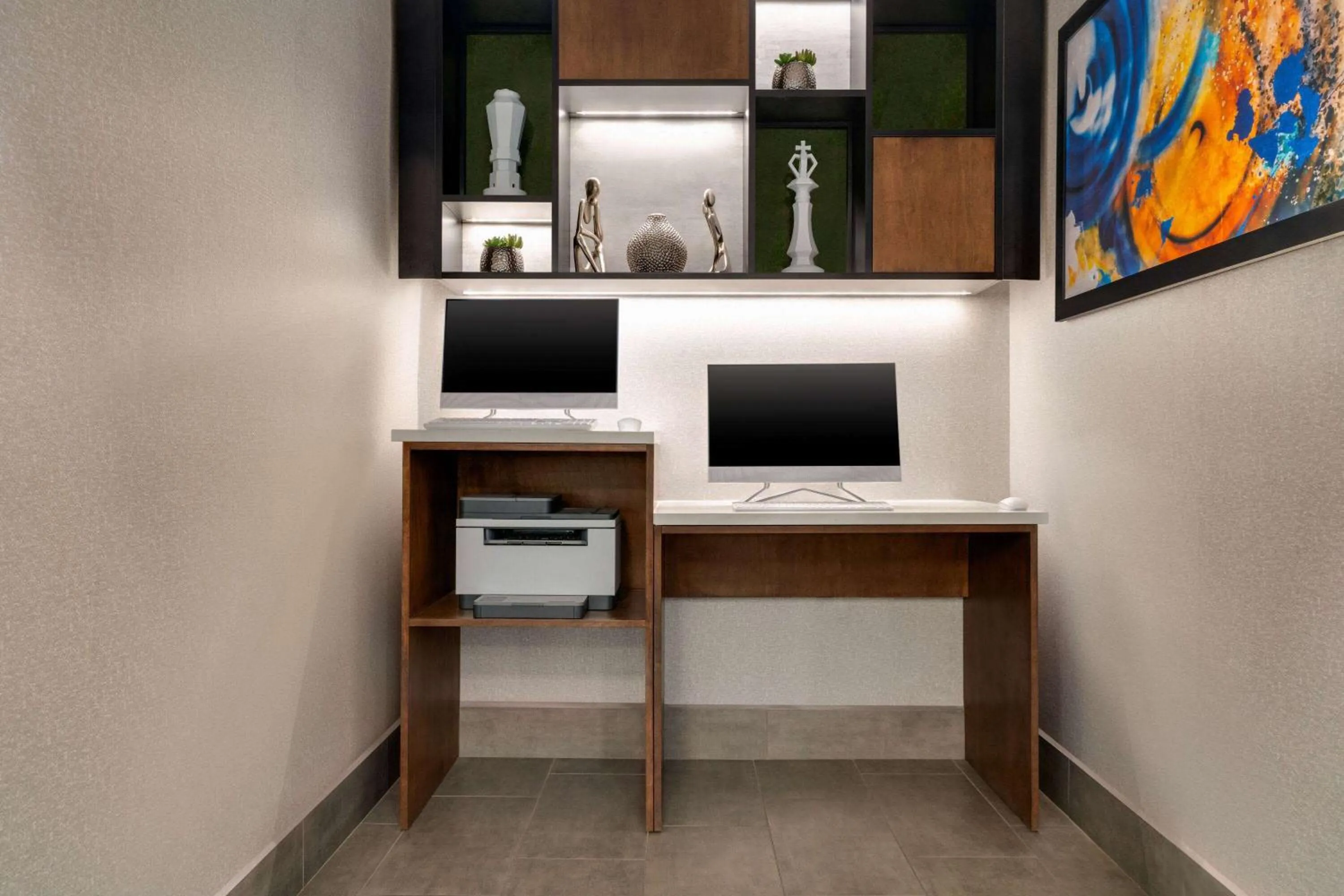 Business facilities in La Quinta by Wyndham Stephenville