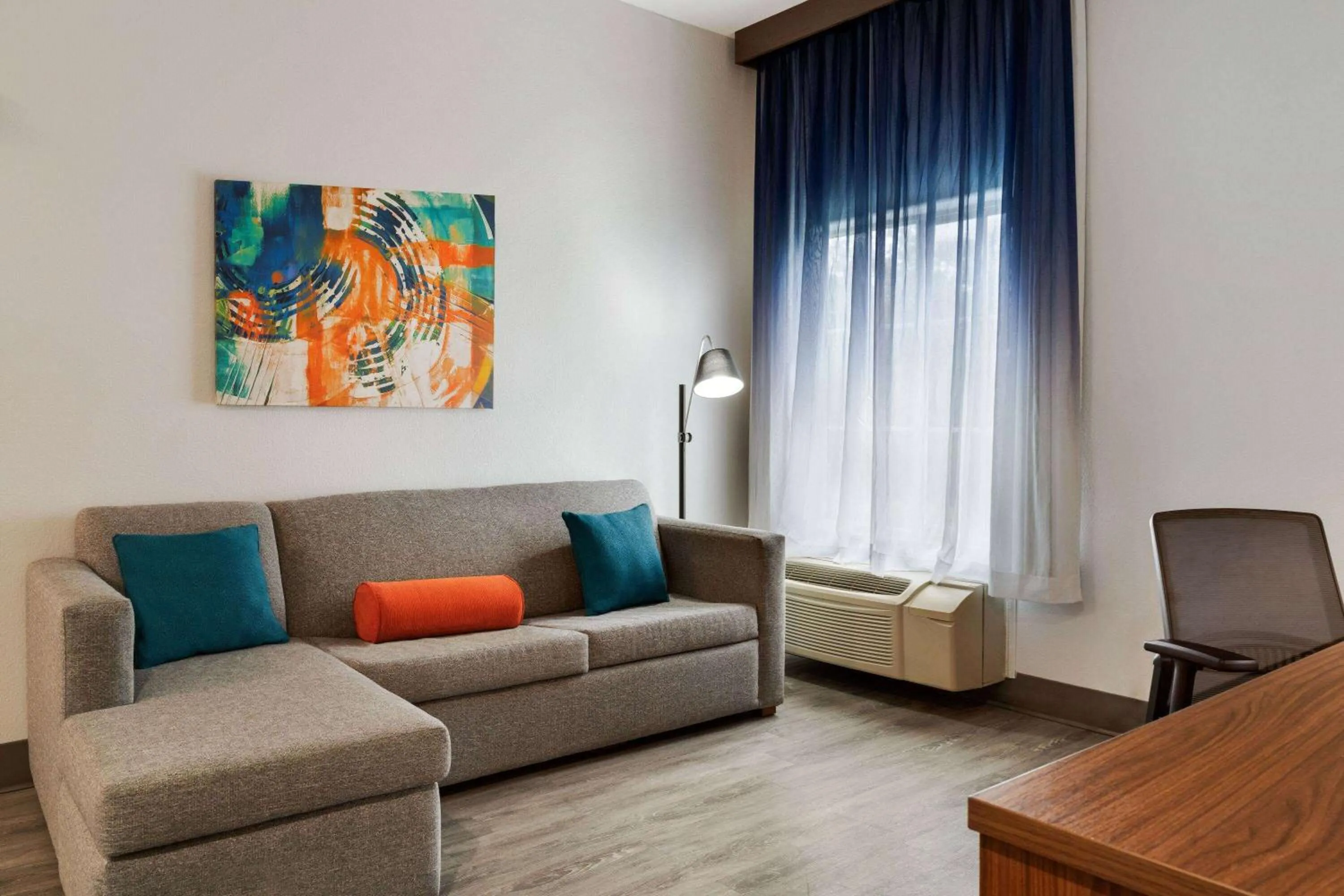 Photo of the whole room in La Quinta by Wyndham Stephenville