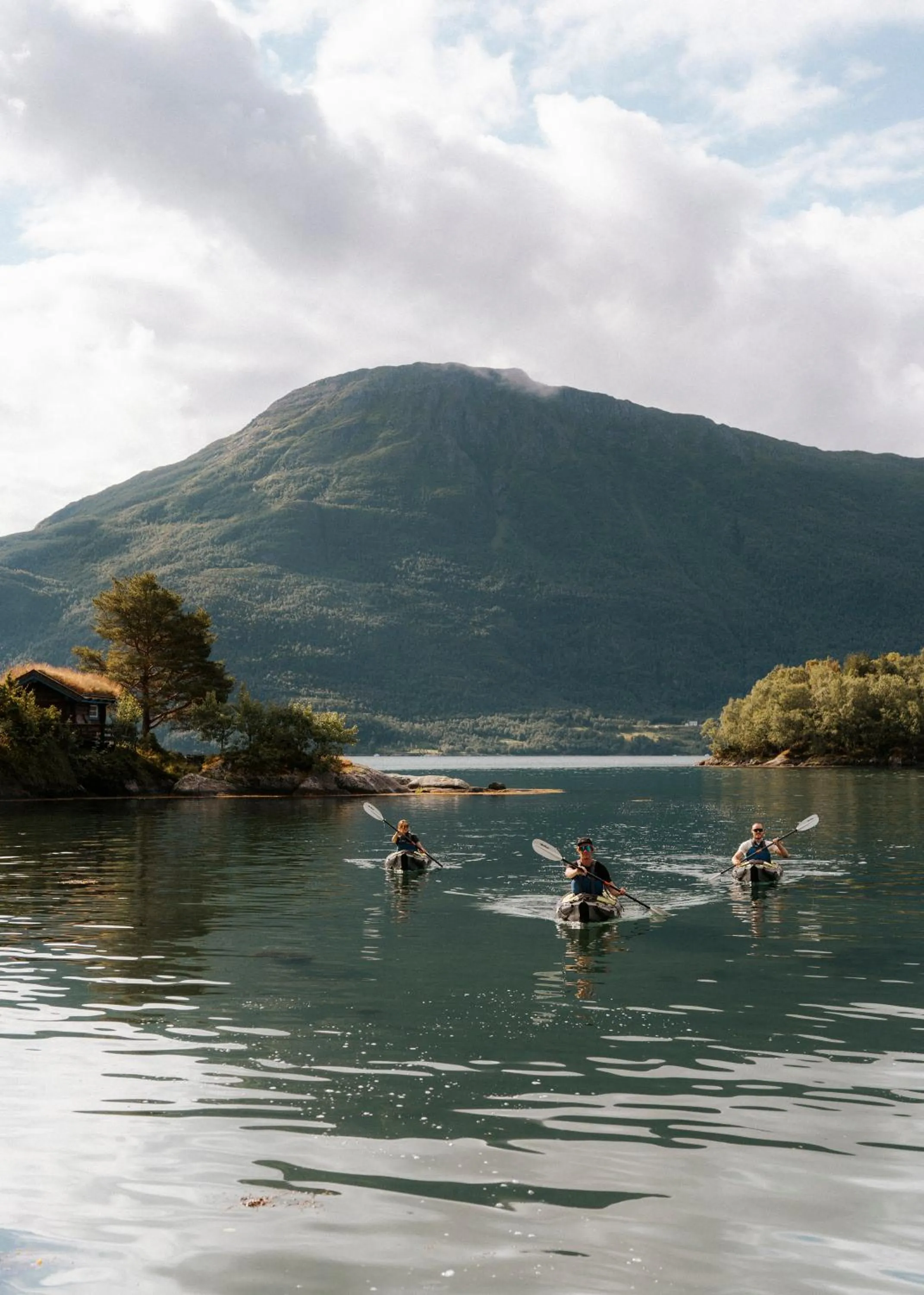 Canoeing in Storfjord Hotel