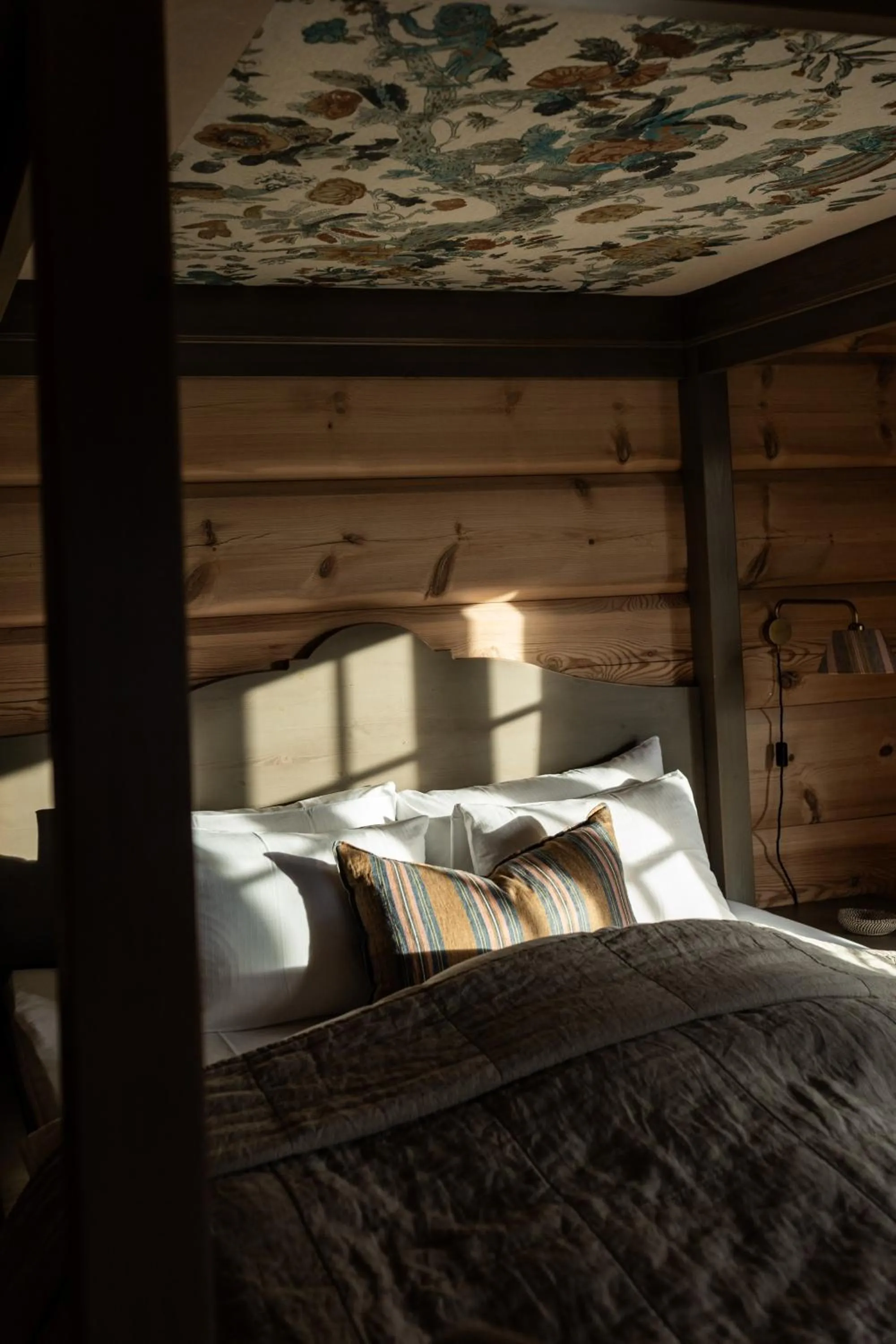 Bed in Storfjord Hotel