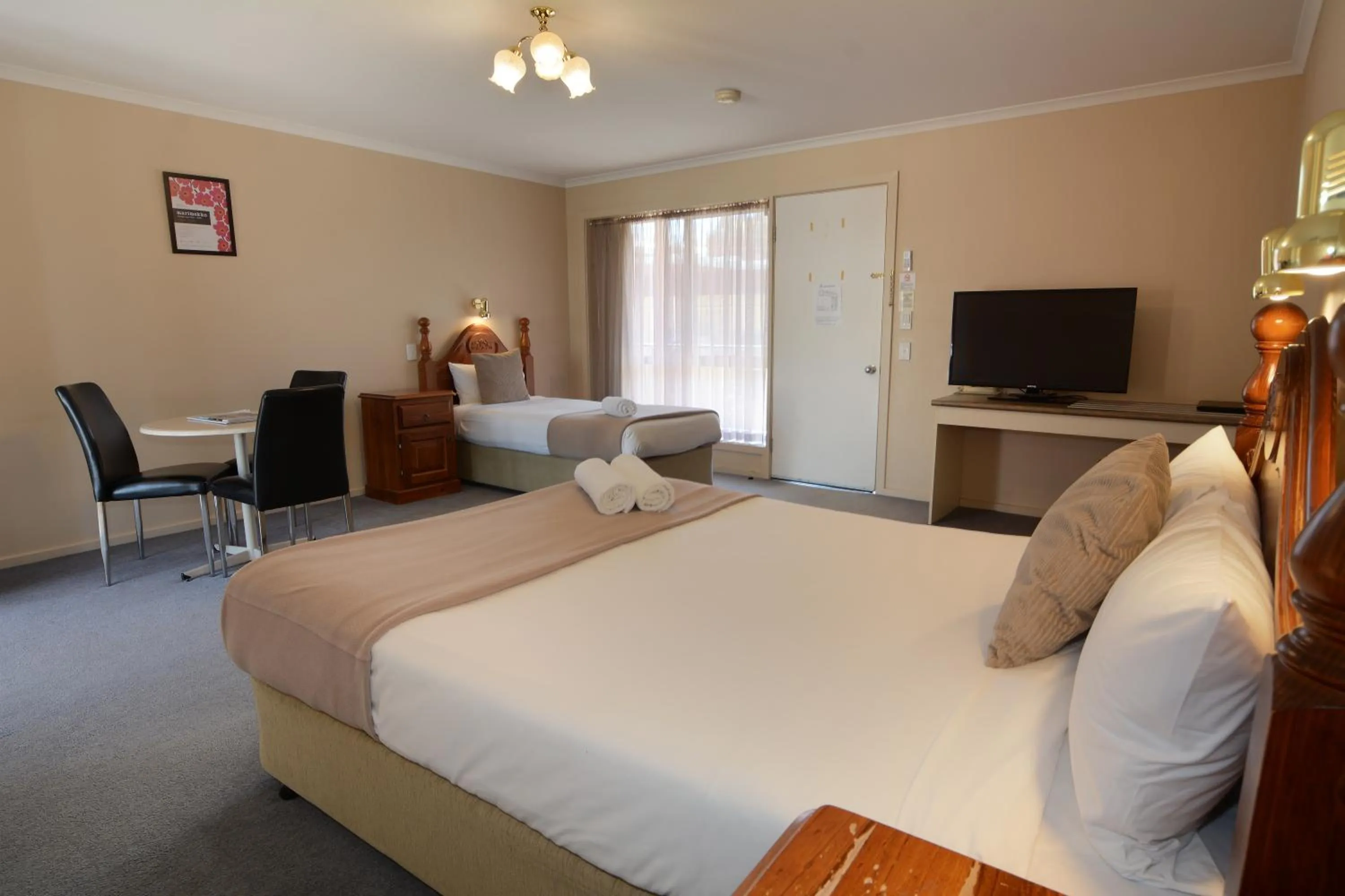 Bedroom, Bed in City Centre Motel