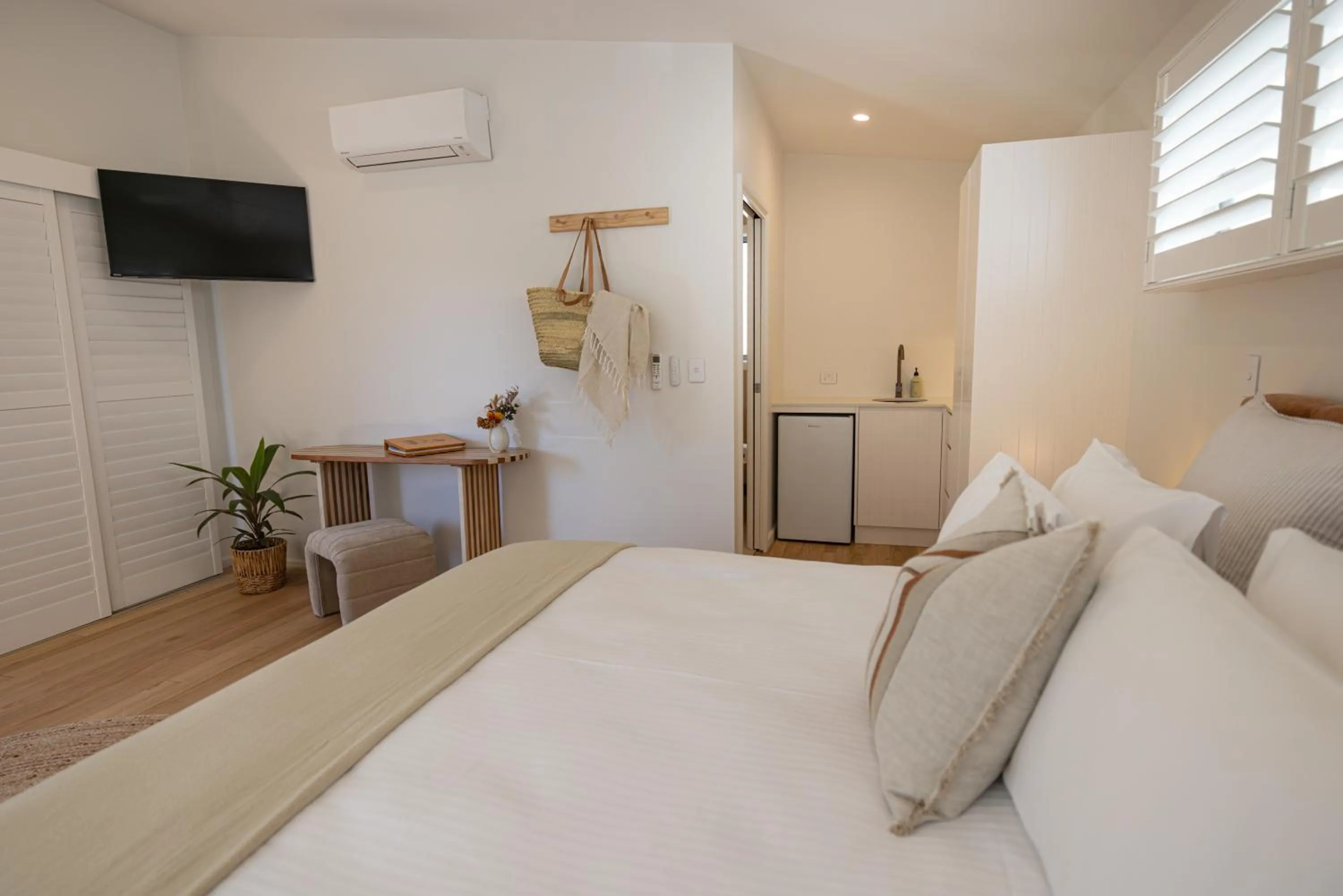 Bedroom, Bed in Aloha Byron Bay