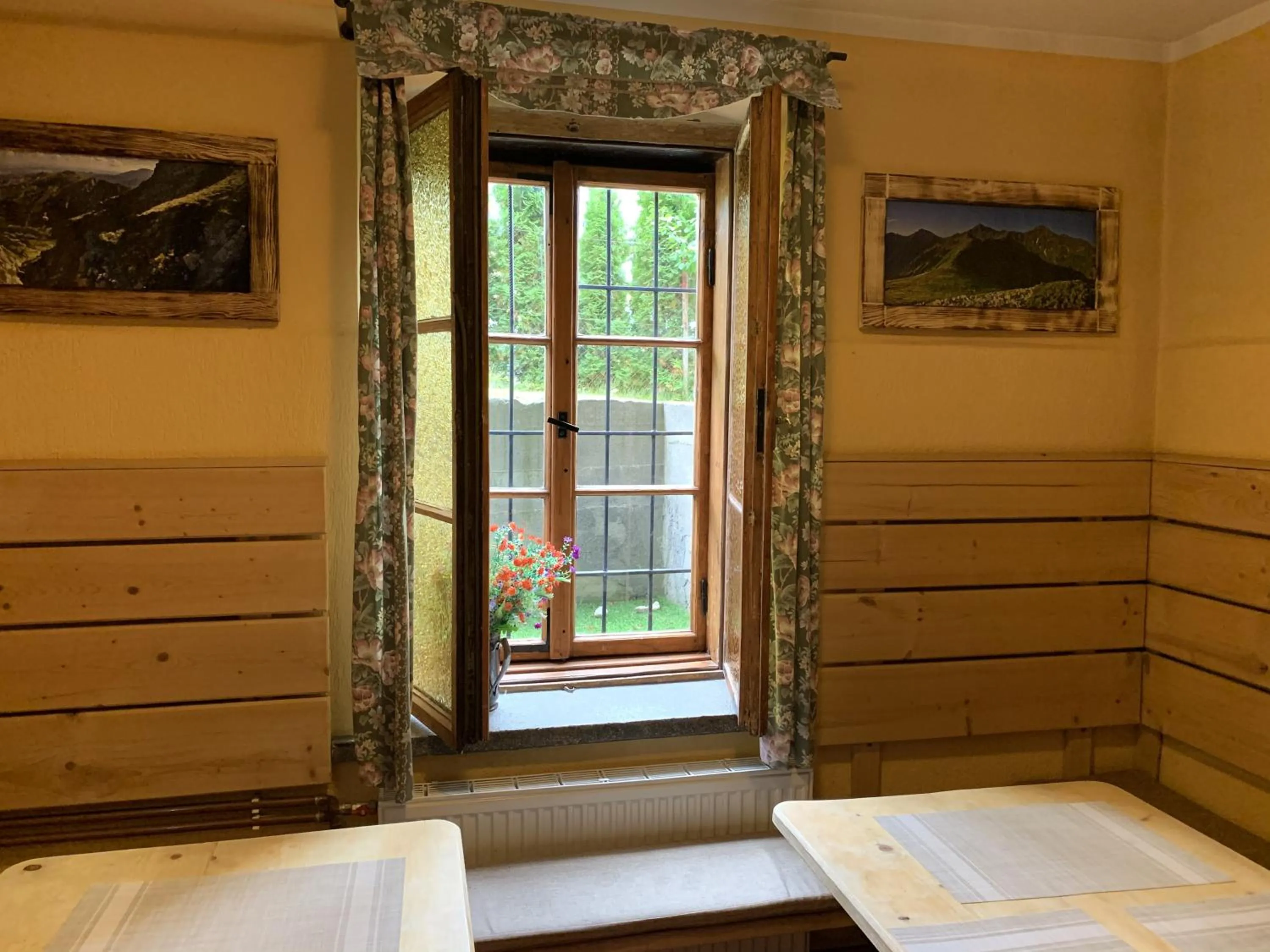 Dining area, Bed in Dom Sw Stanislawa