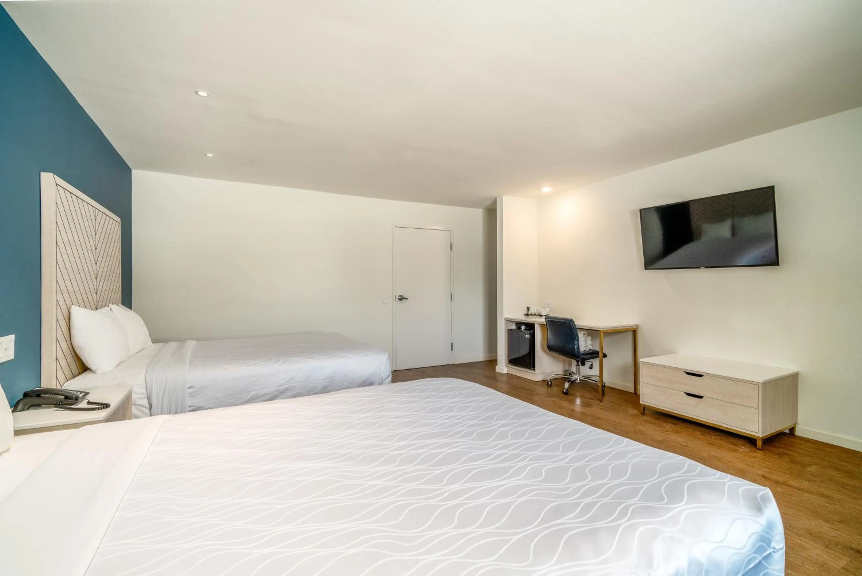 Bed in Trend Hotel at LAX Airport