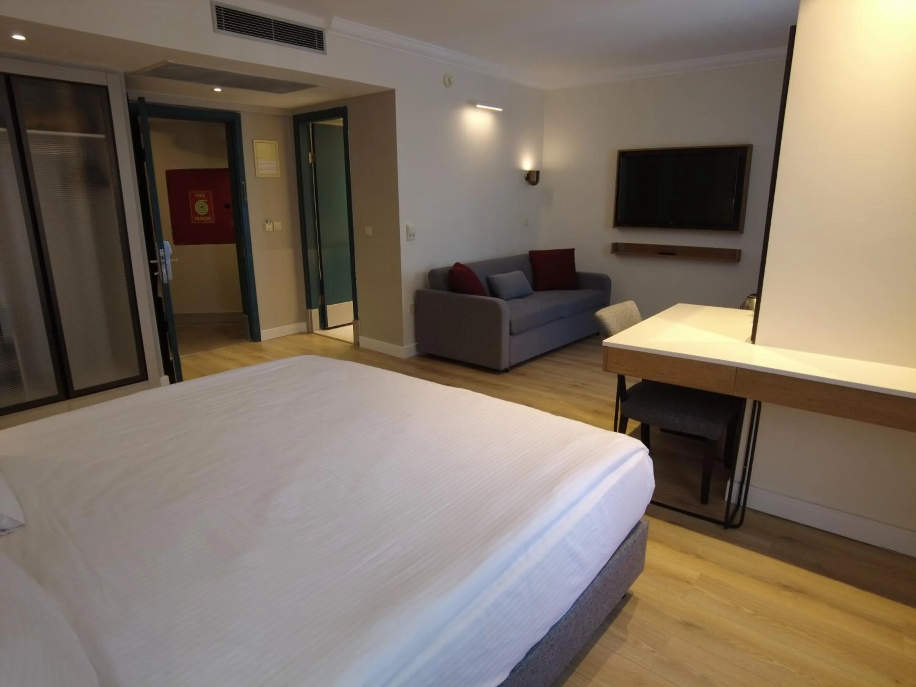 Bed in Feronya Hotel