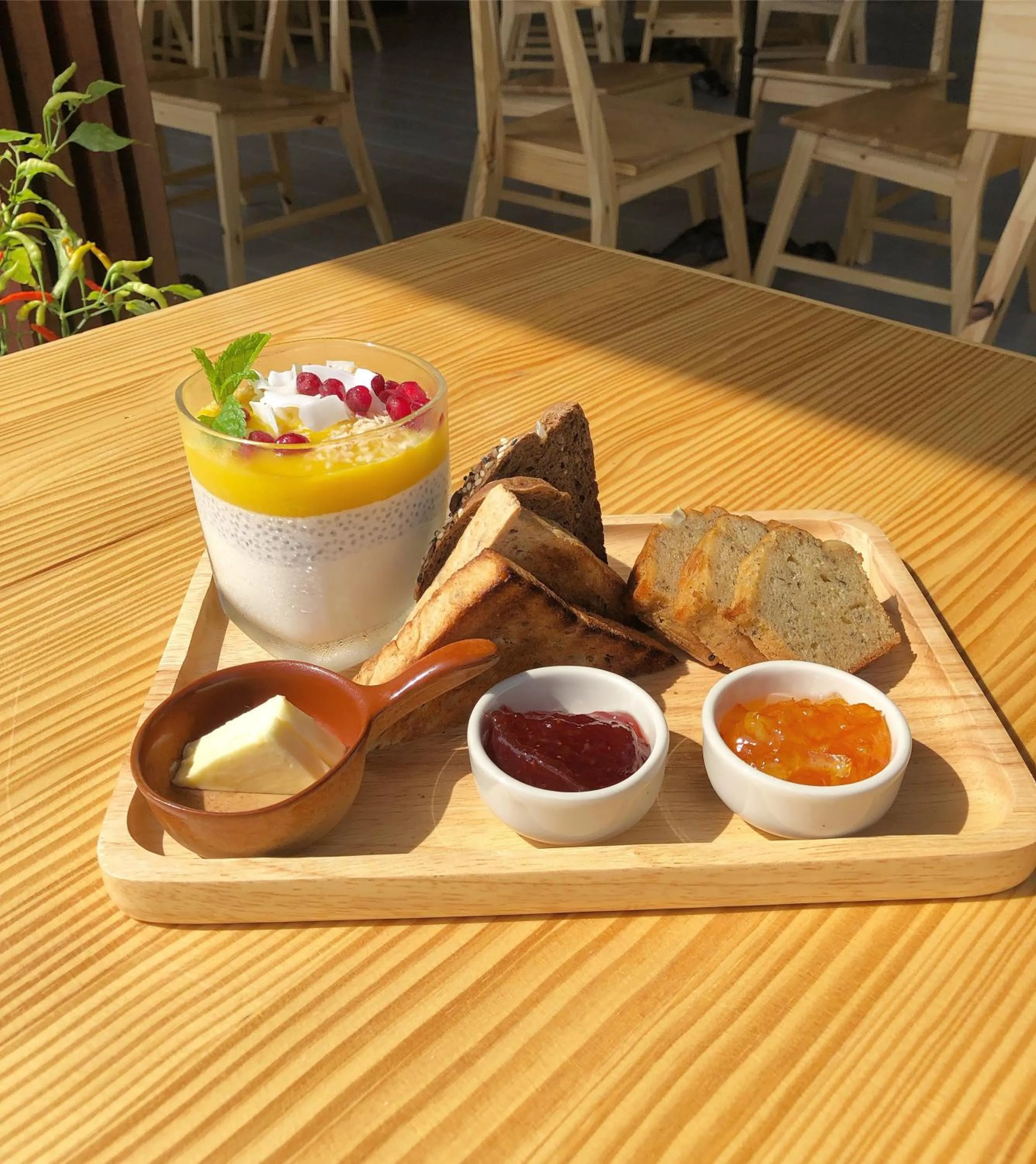 Breakfast in The Reef Hotel & Studios