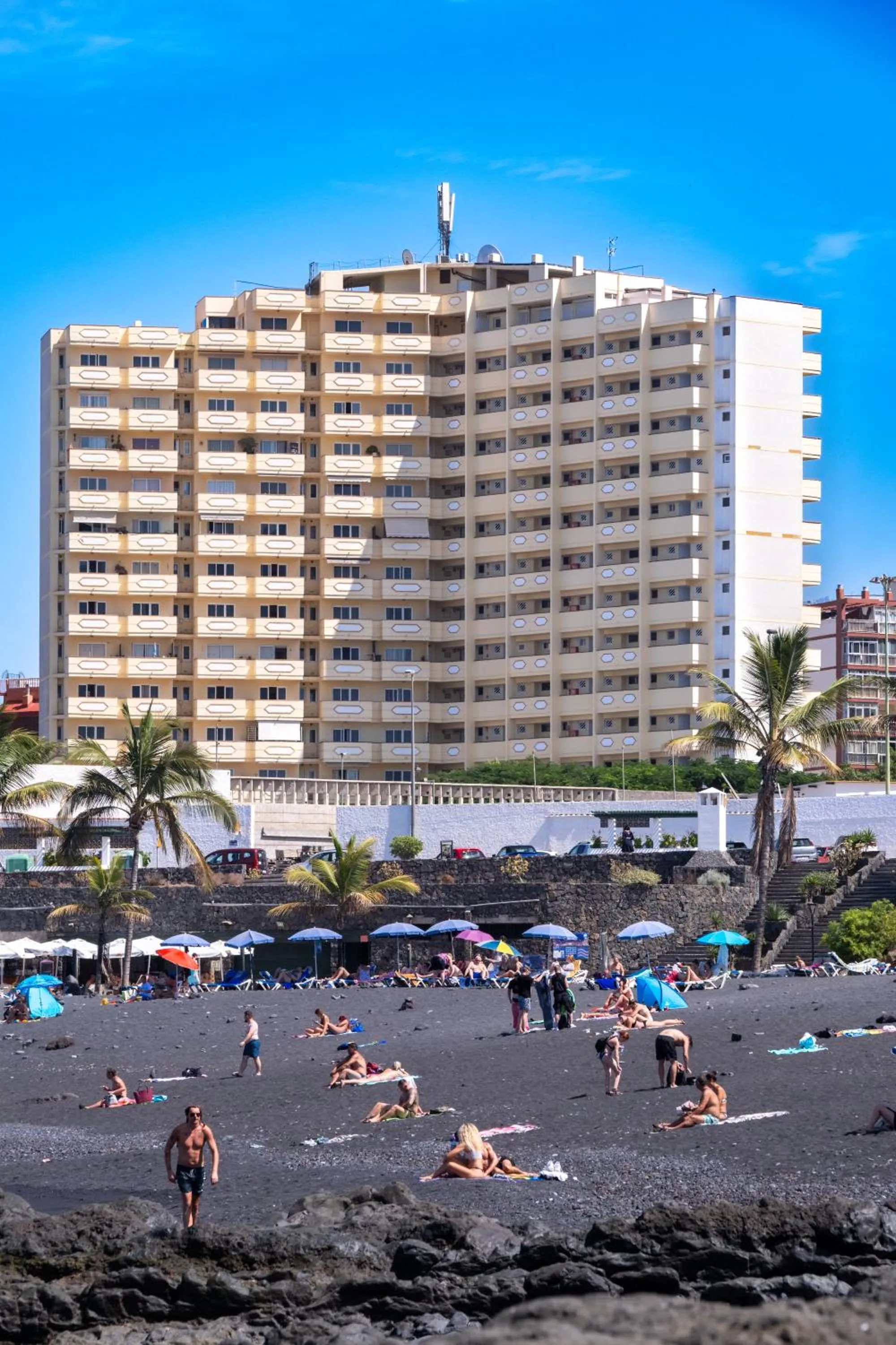 Property building in Apartamentos Teneguia