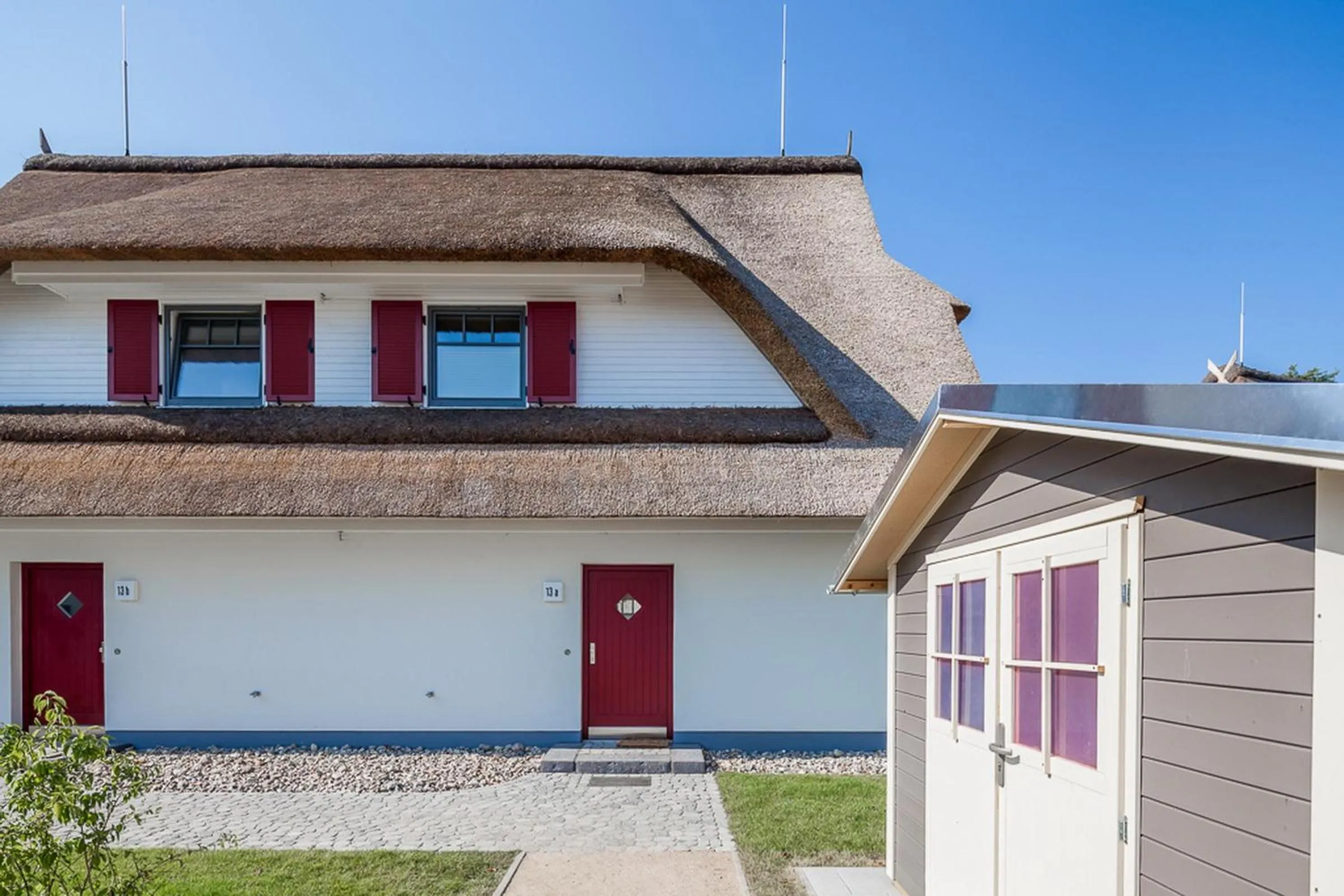 Facade/entrance in Reethaus Am Mariannenweg 13a
