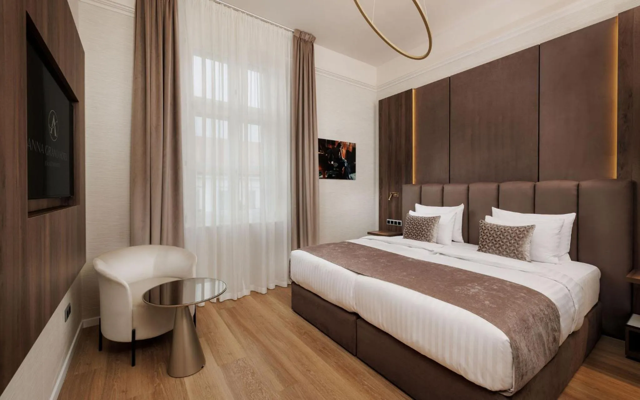 TV and multimedia, Bed in Anna Grand Hotel