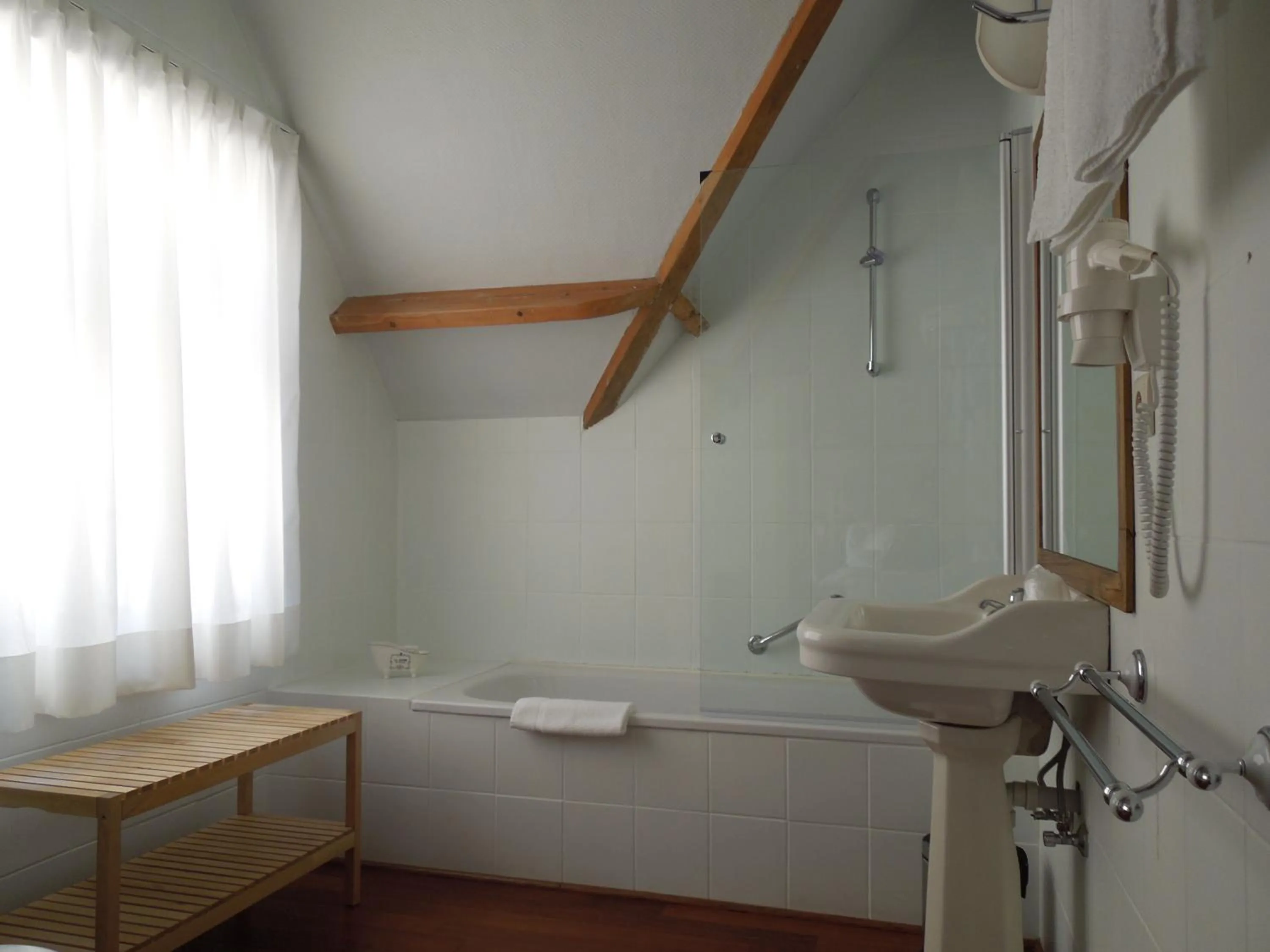 Bathroom in Hotel Heritage