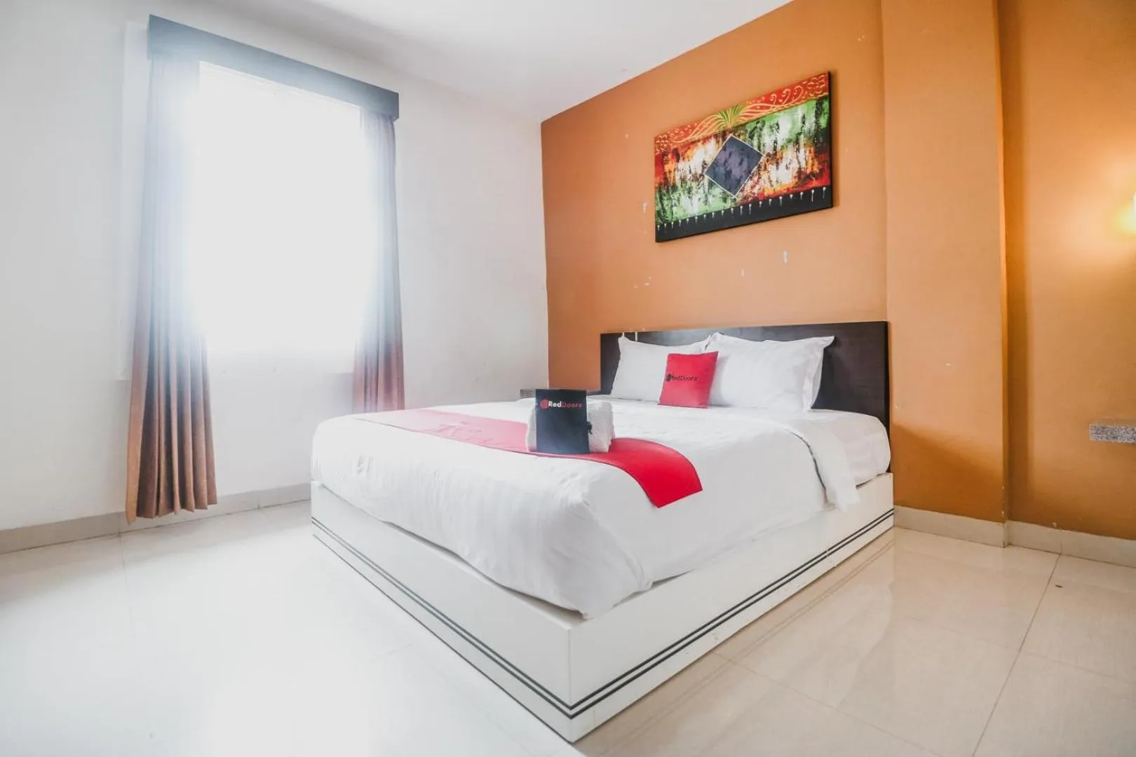 Bedroom, Bed in RedDoorz Plus near Universitas Negeri Makassar
