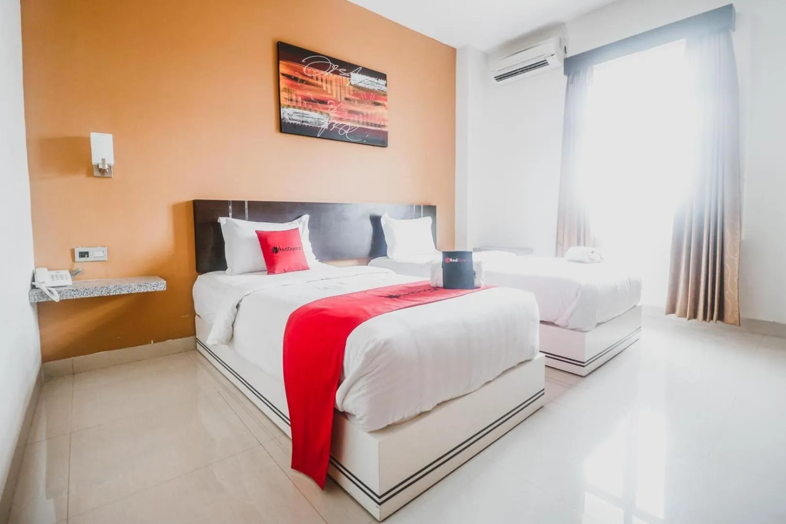 Bedroom, Bed in RedDoorz Plus near Universitas Negeri Makassar