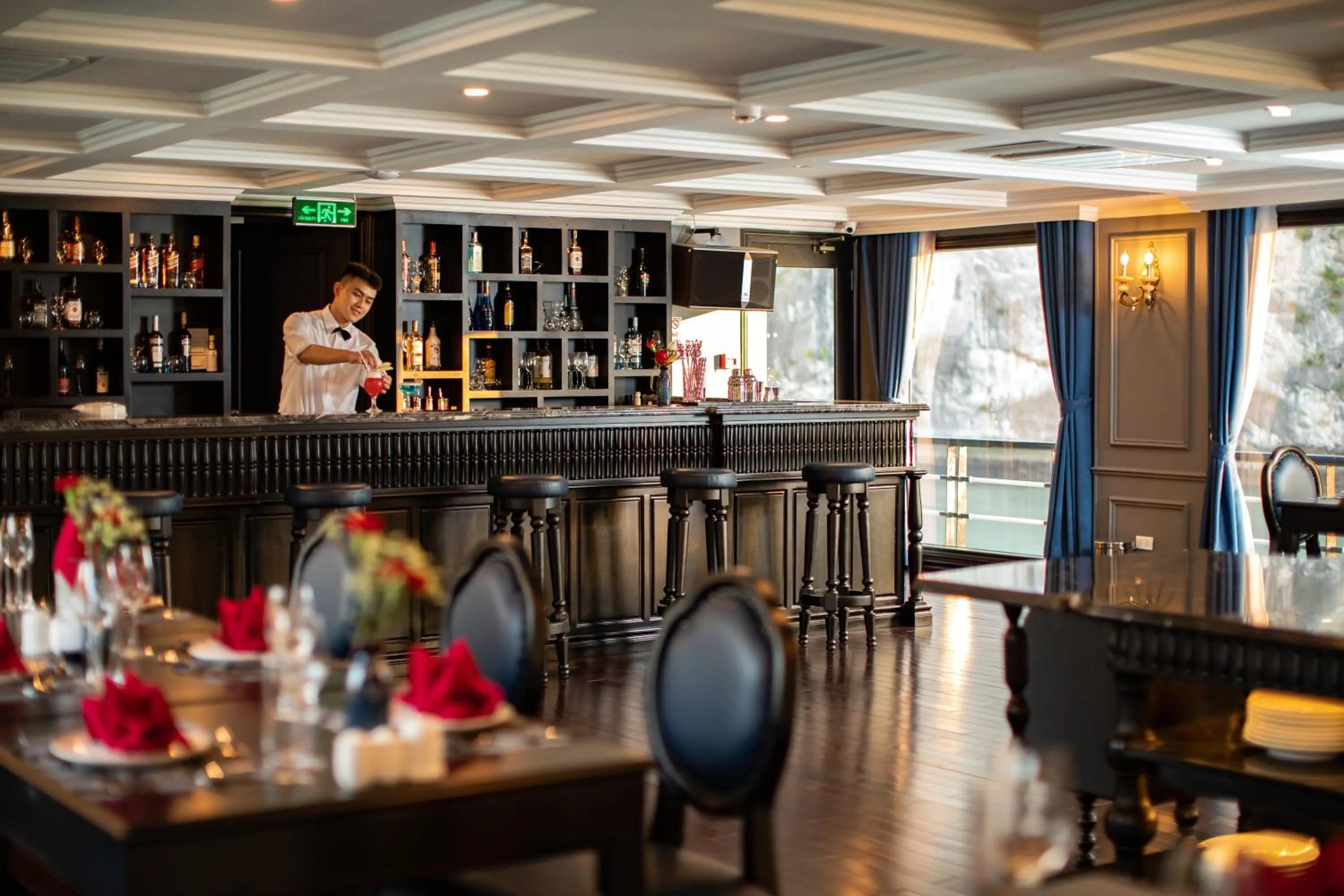 Lounge or bar in Rosy Cruises