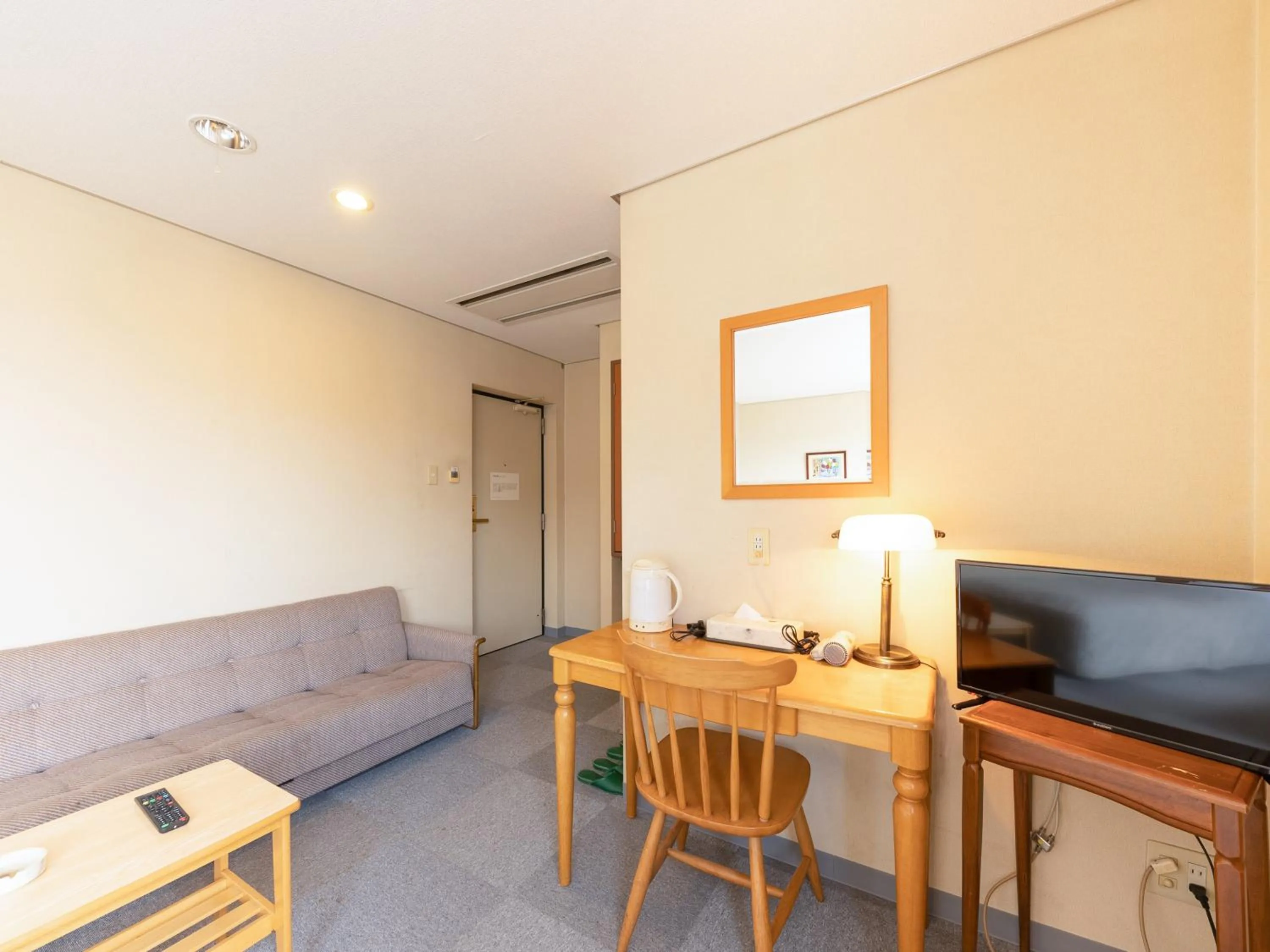 TV and multimedia in Tabist Kanko Business Hotel Matsuyama Hida Takayama