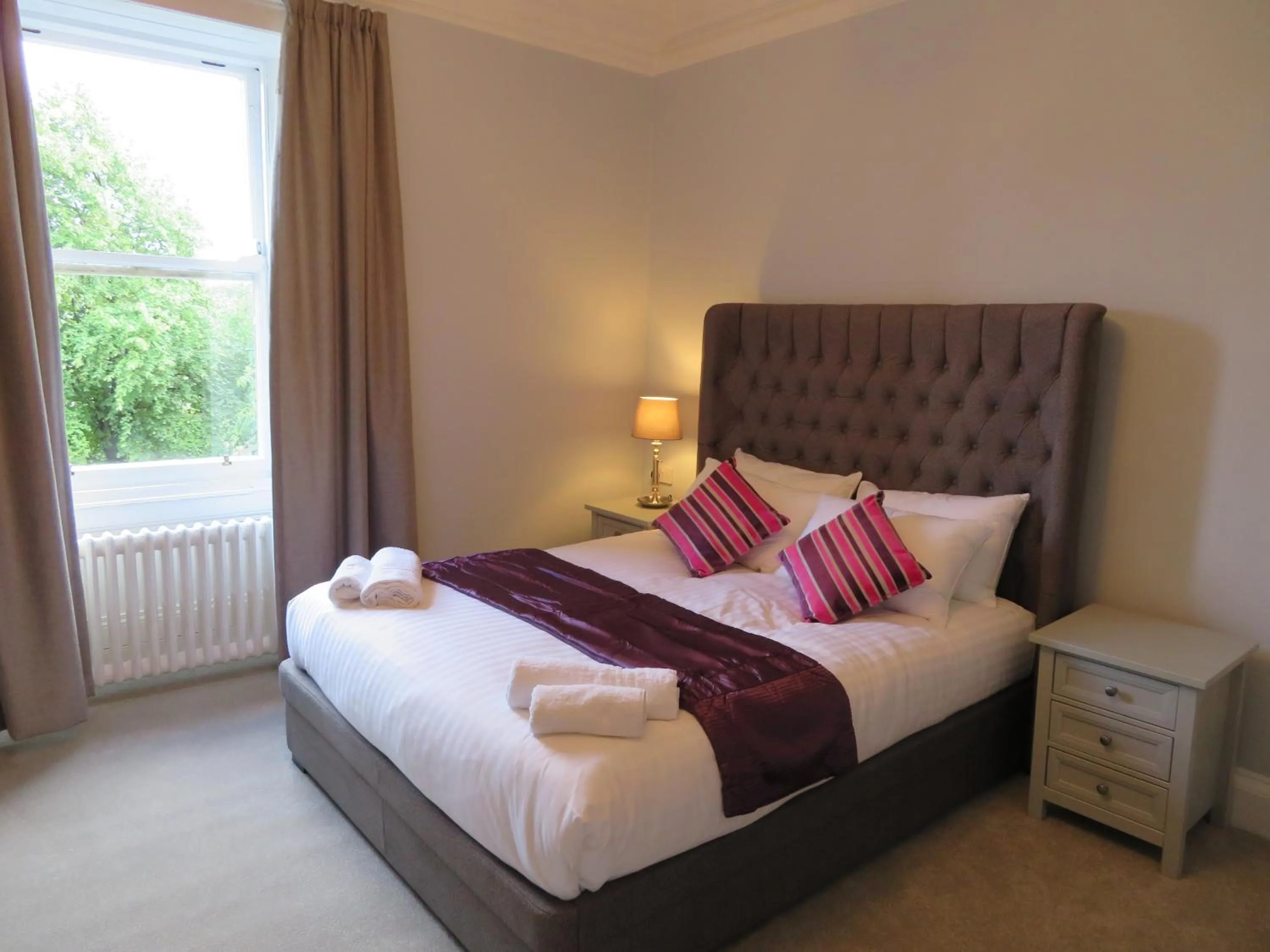 Bed in Duthus Lodge Guest House