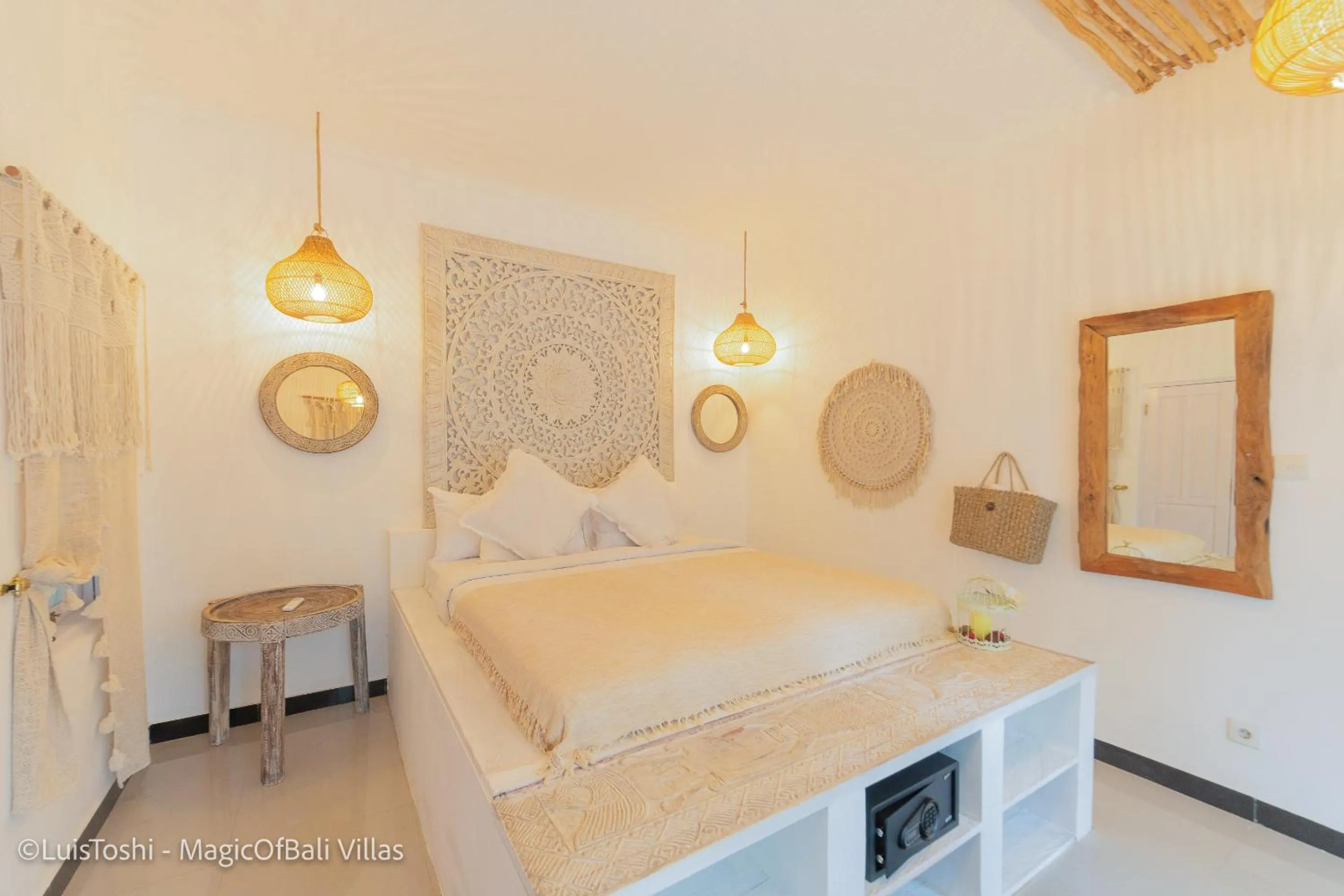Bed in Smiling Cactus Villas
