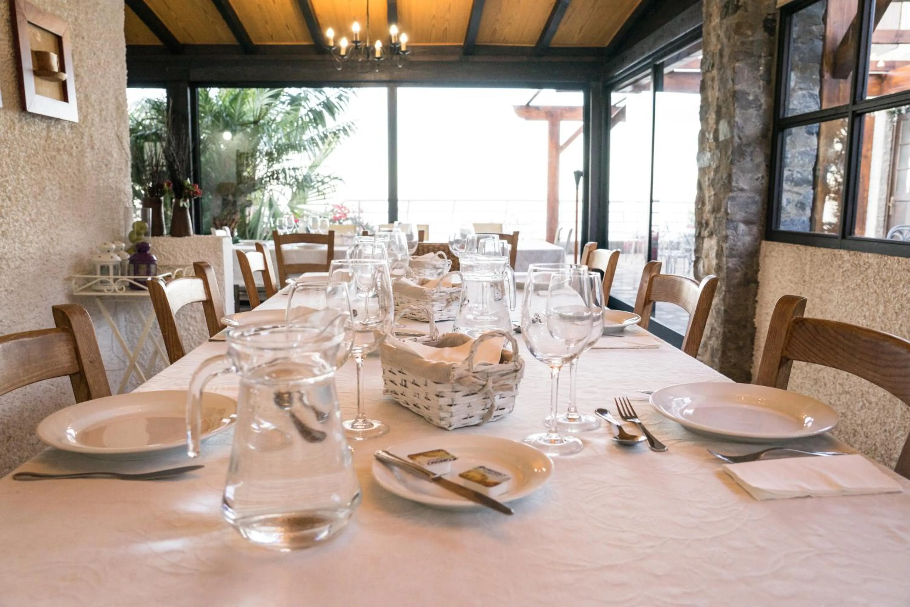 Restaurant/places to eat in Casa das Proteas