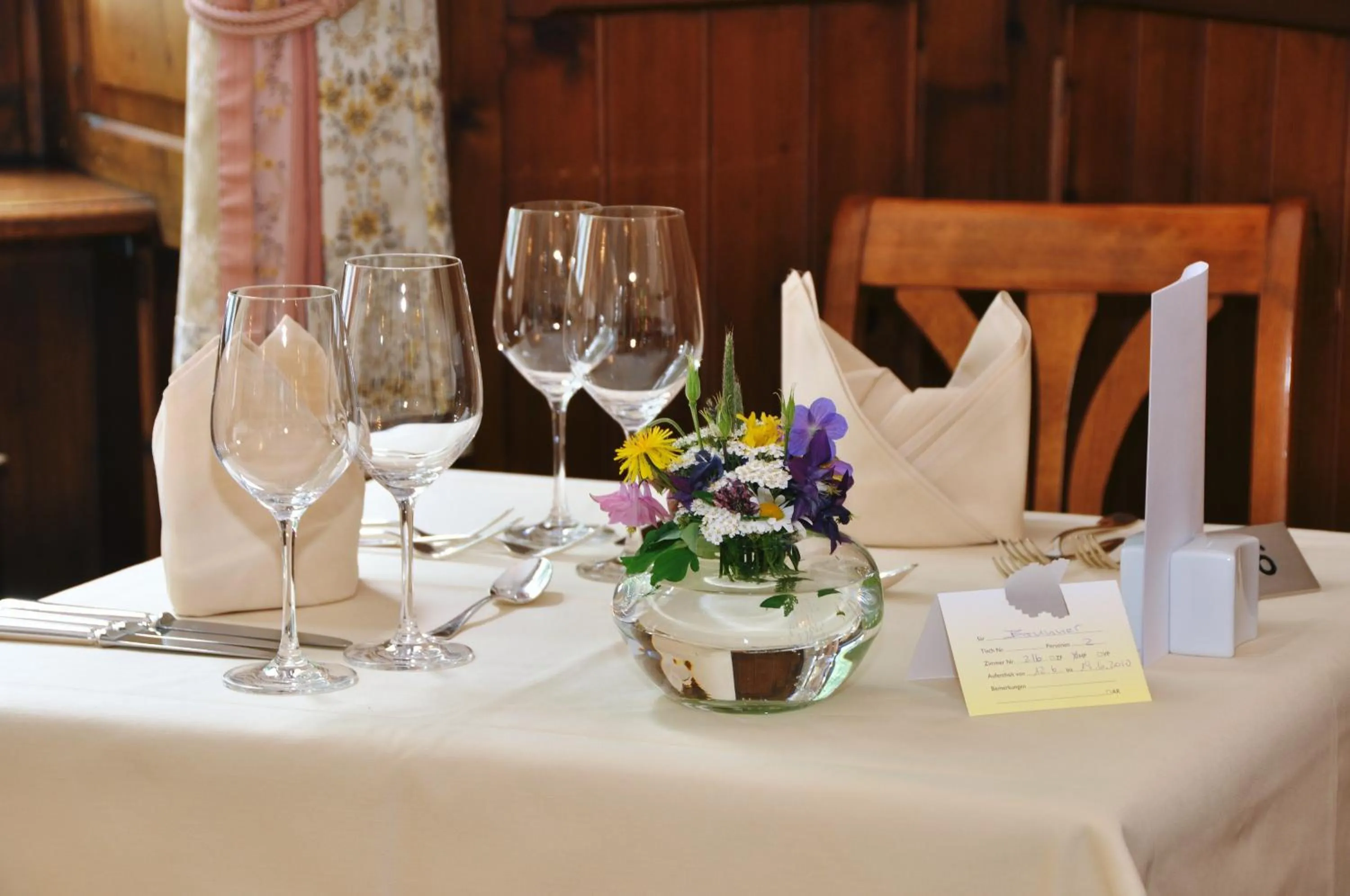 Restaurant/places to eat in Hotel Fravi