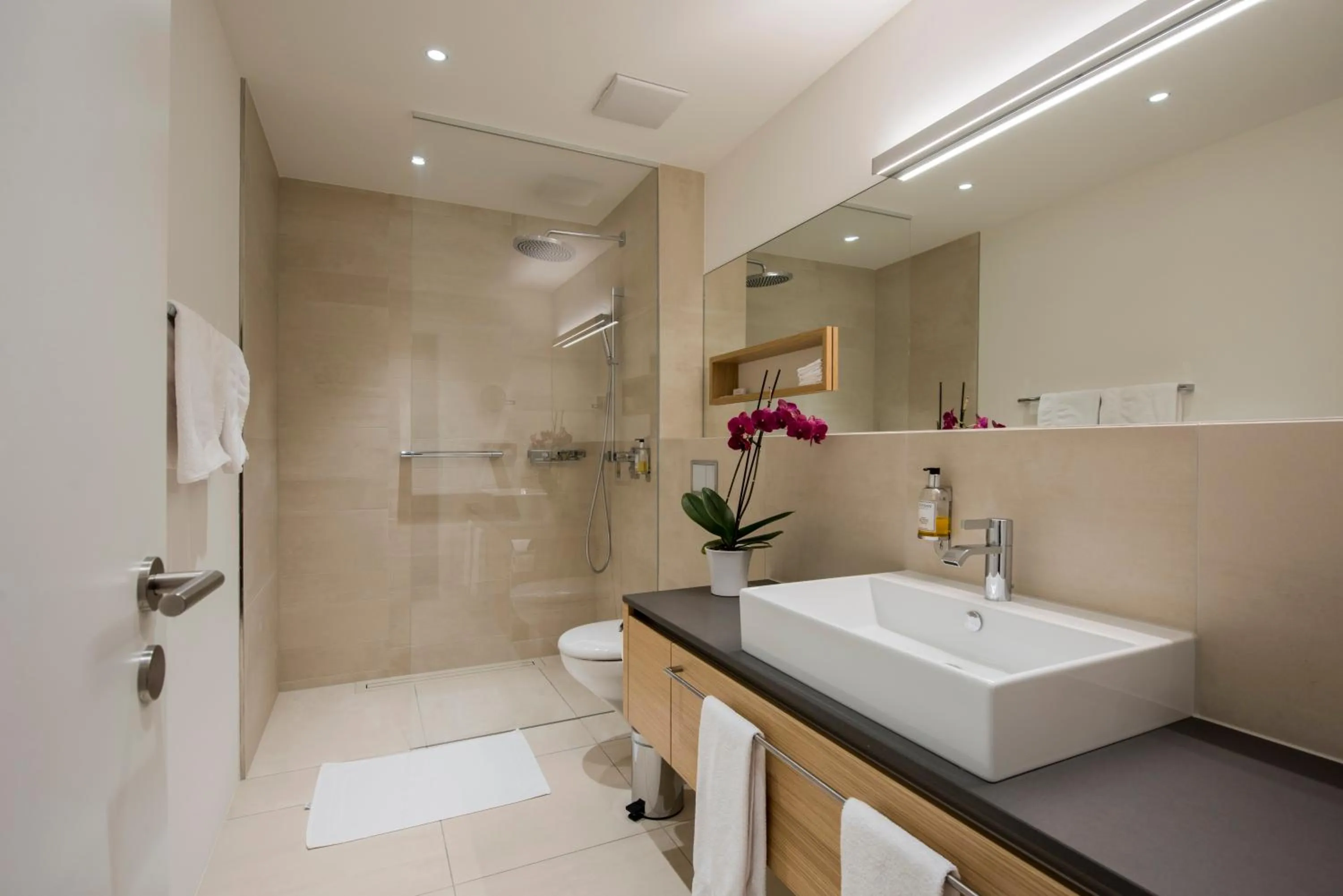 Bathroom in Hotel Fravi