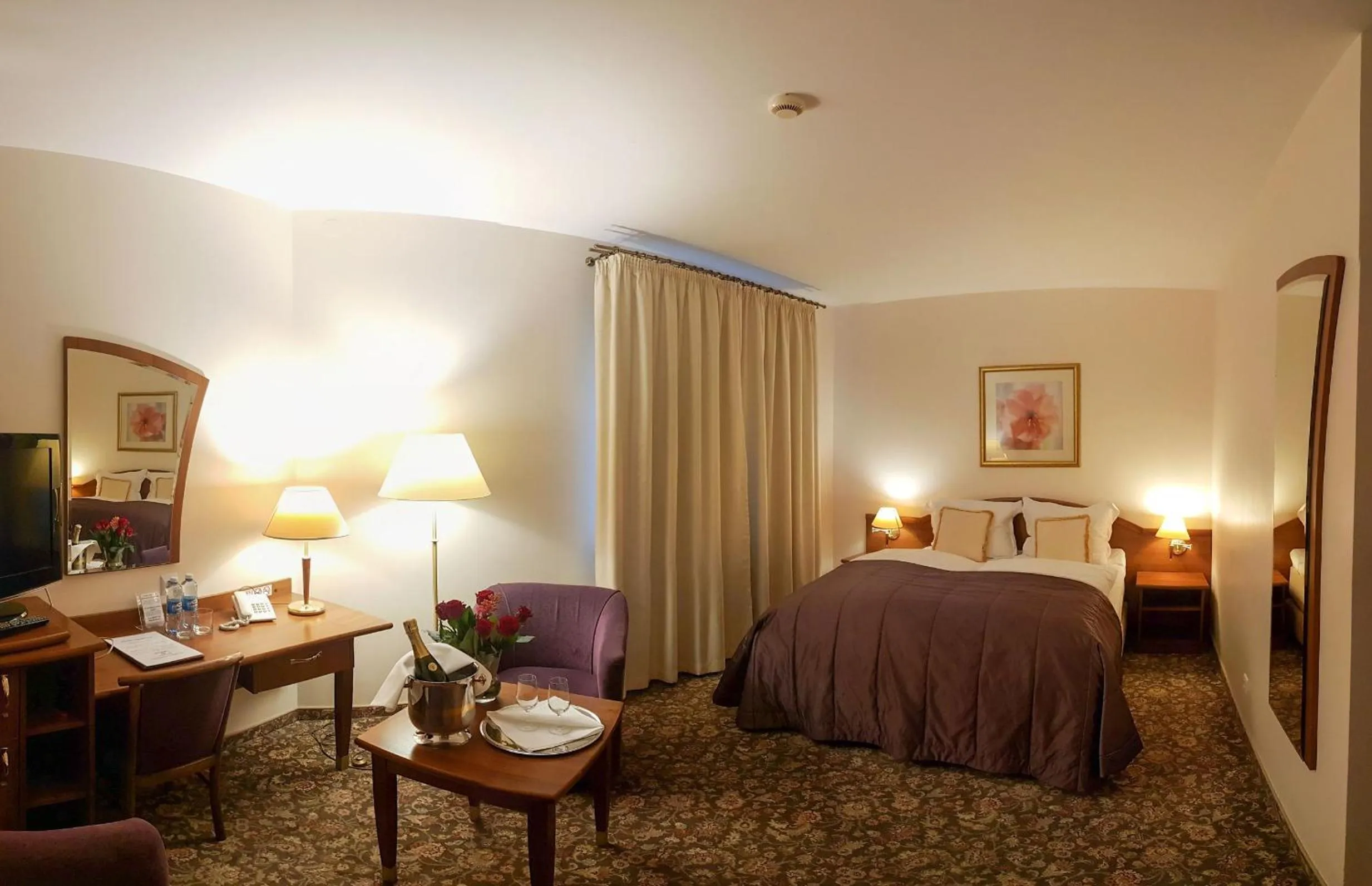 Bed in Hotel Amaryllis