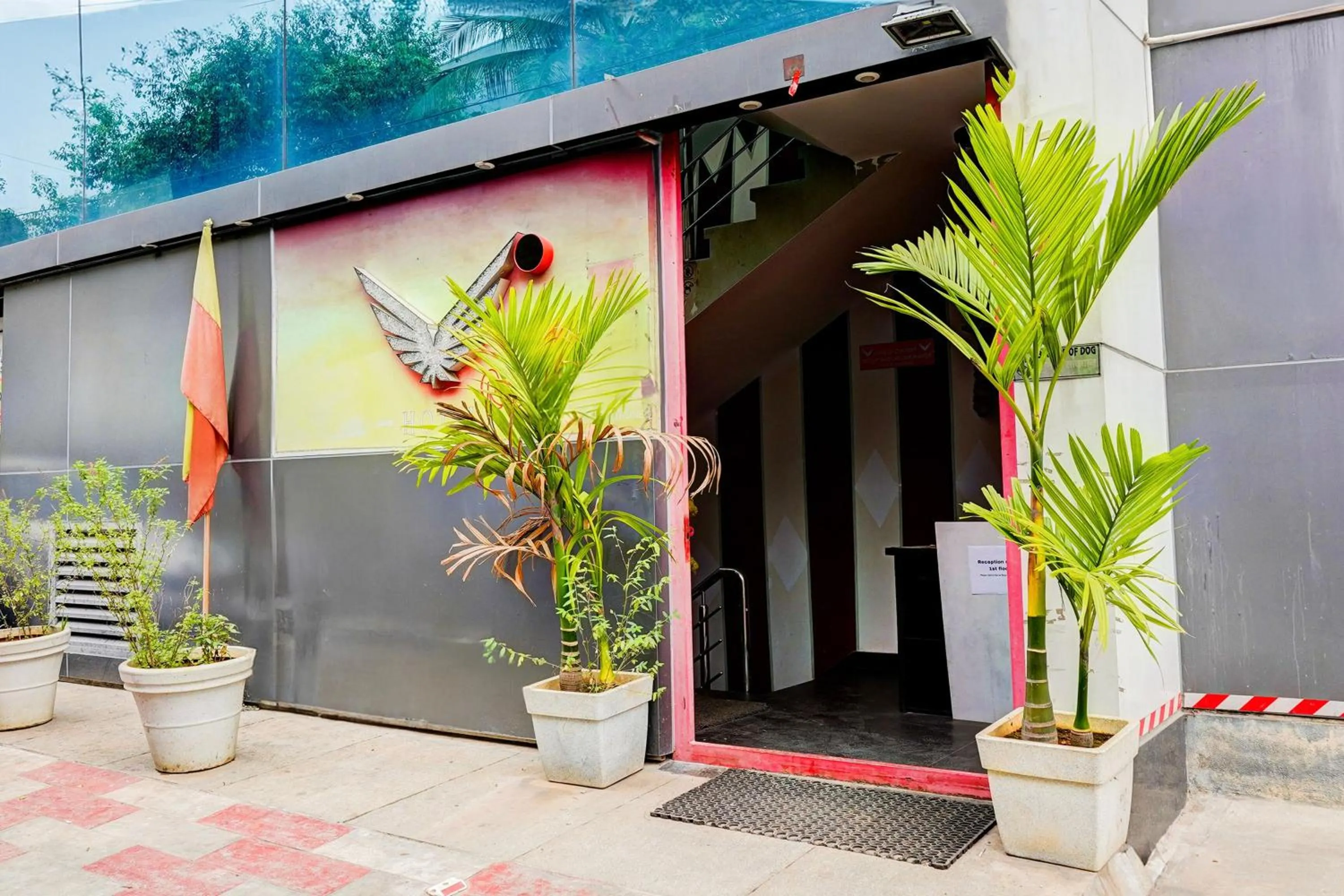 Facade/entrance in Super Townhouse RR Nagar