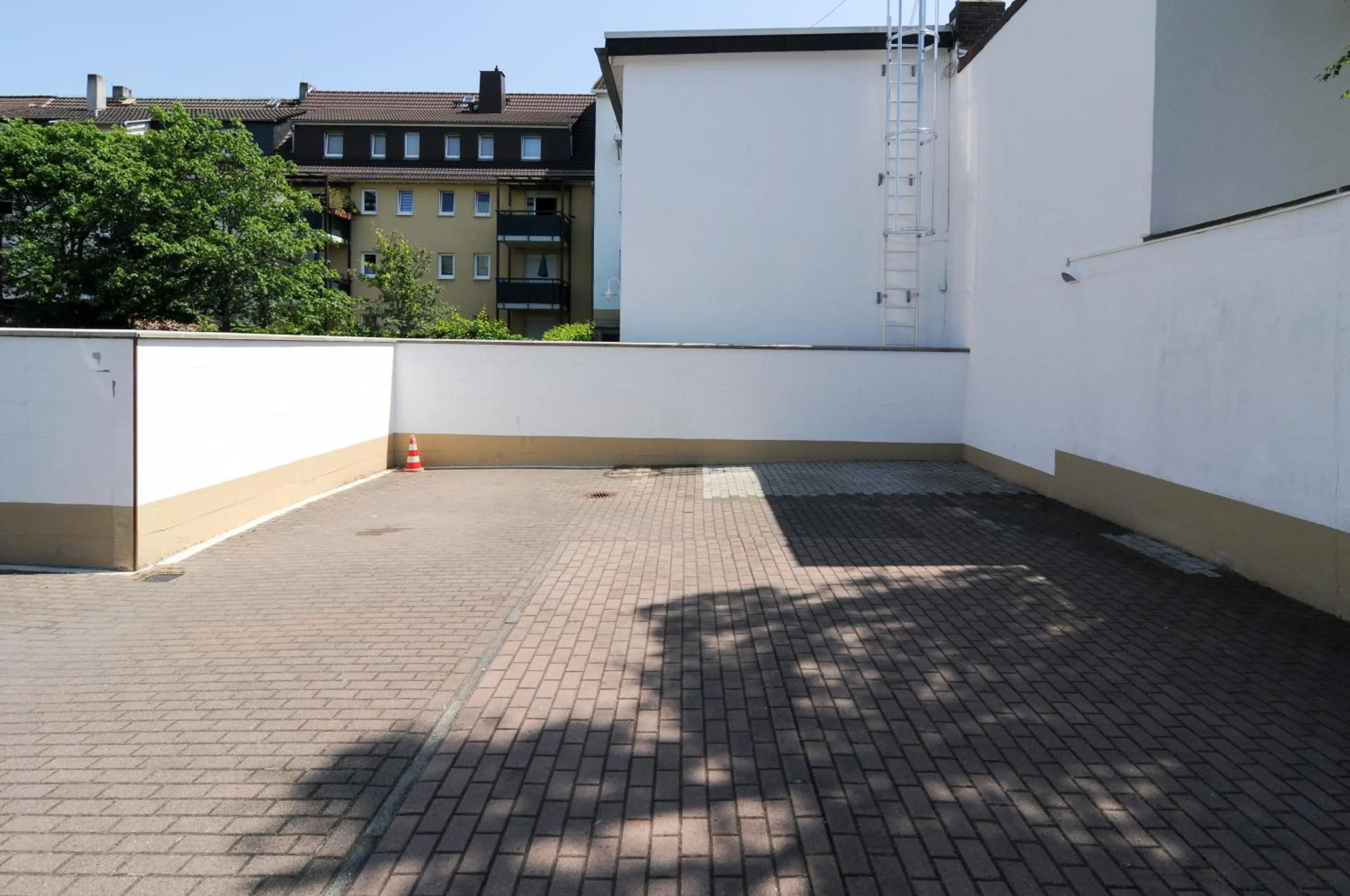 Parking in Alfa Apartment Hotel